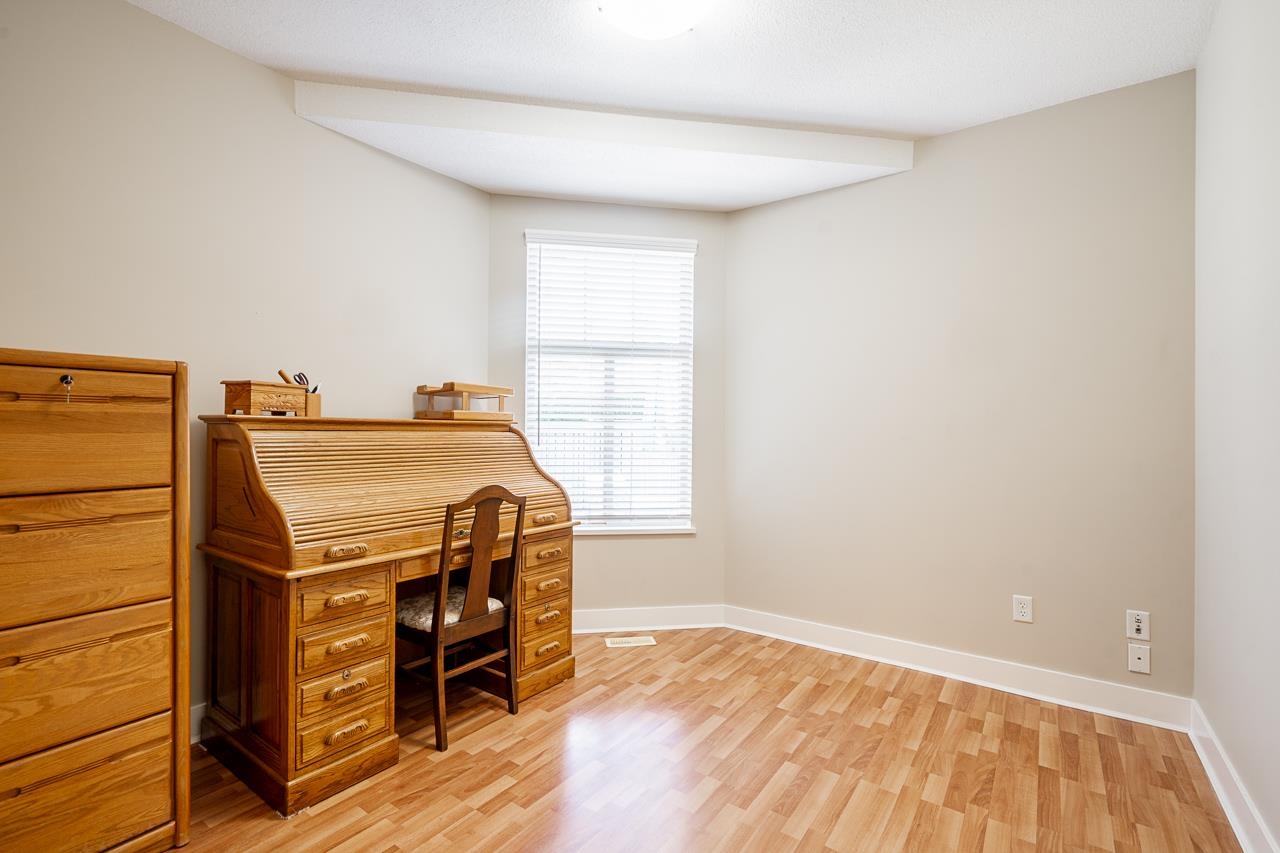 3 15425 ROSEMARY HEIGHTS CRESCENT