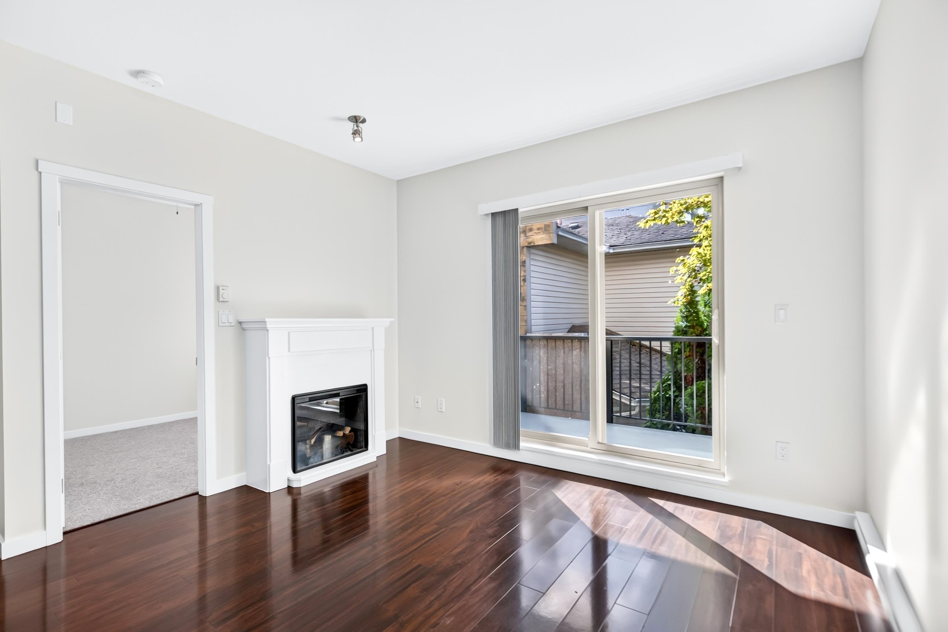 210 22290 NORTH AVENUE
