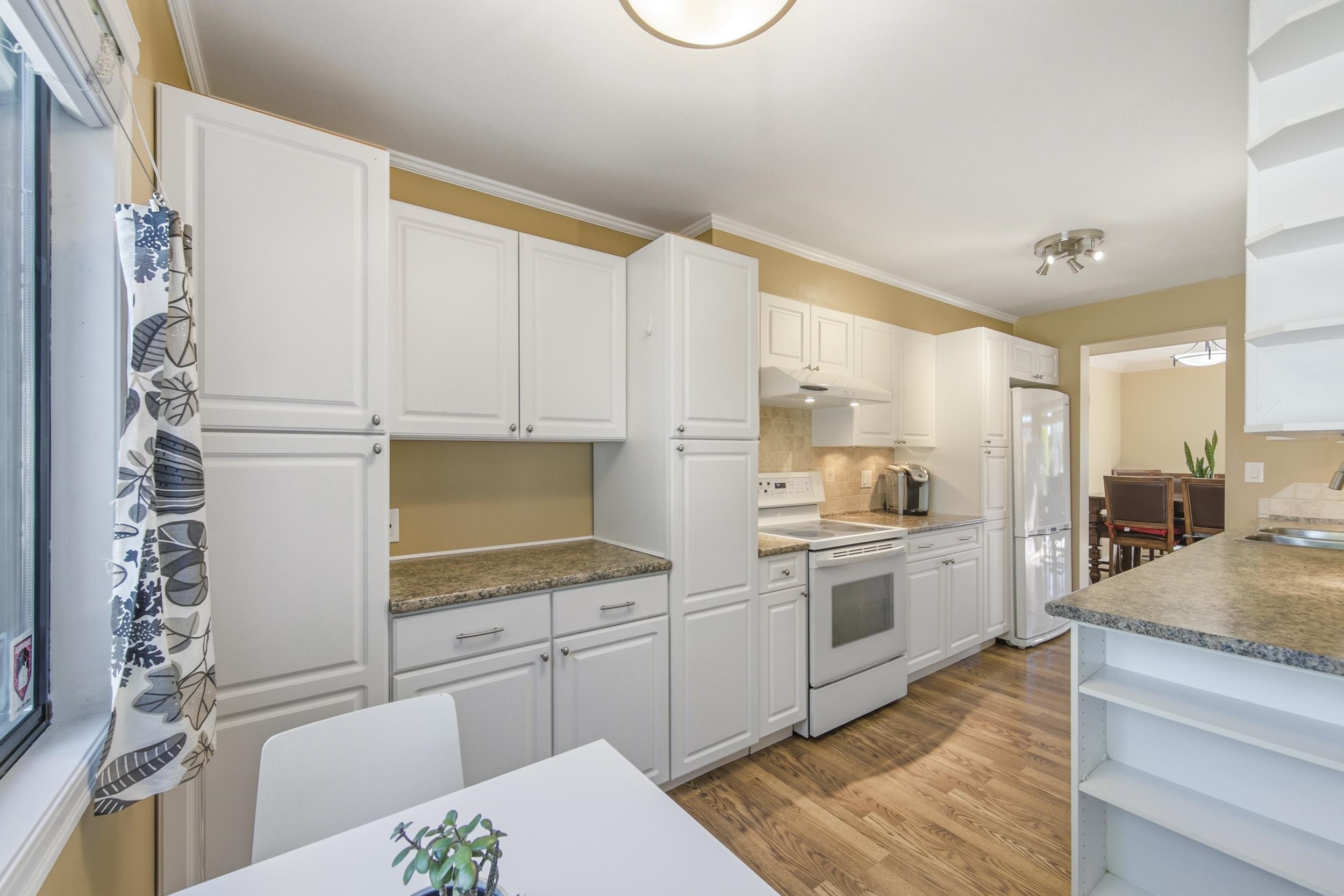3 9080 PARKSVILLE DRIVE