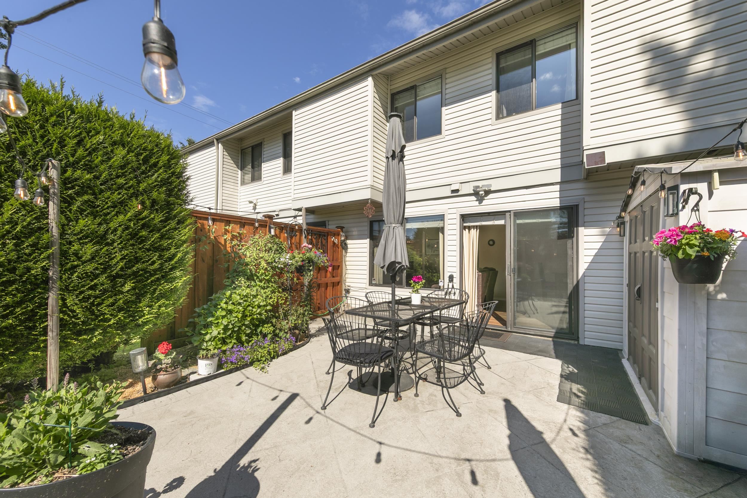 3 9080 PARKSVILLE DRIVE