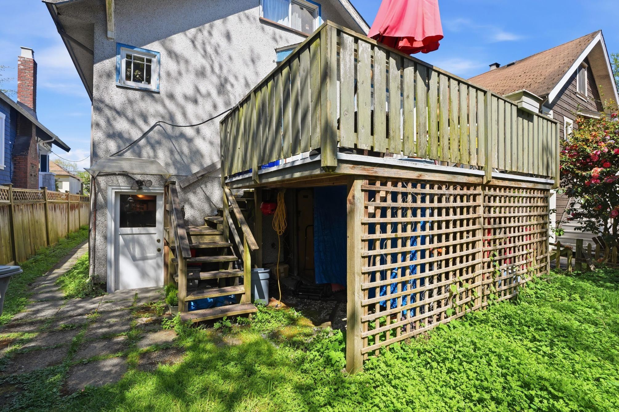 3174 W 5TH AVENUE