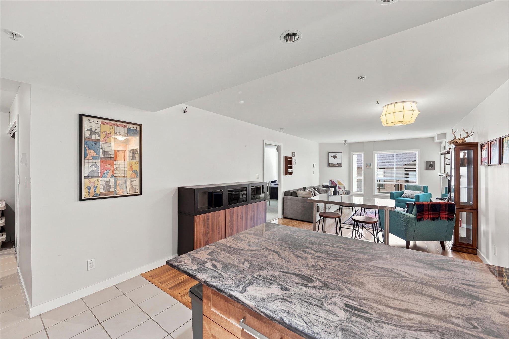 207 1212 MAIN STREET