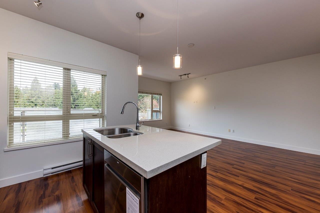 402 2138 OLD DOLLARTON ROAD