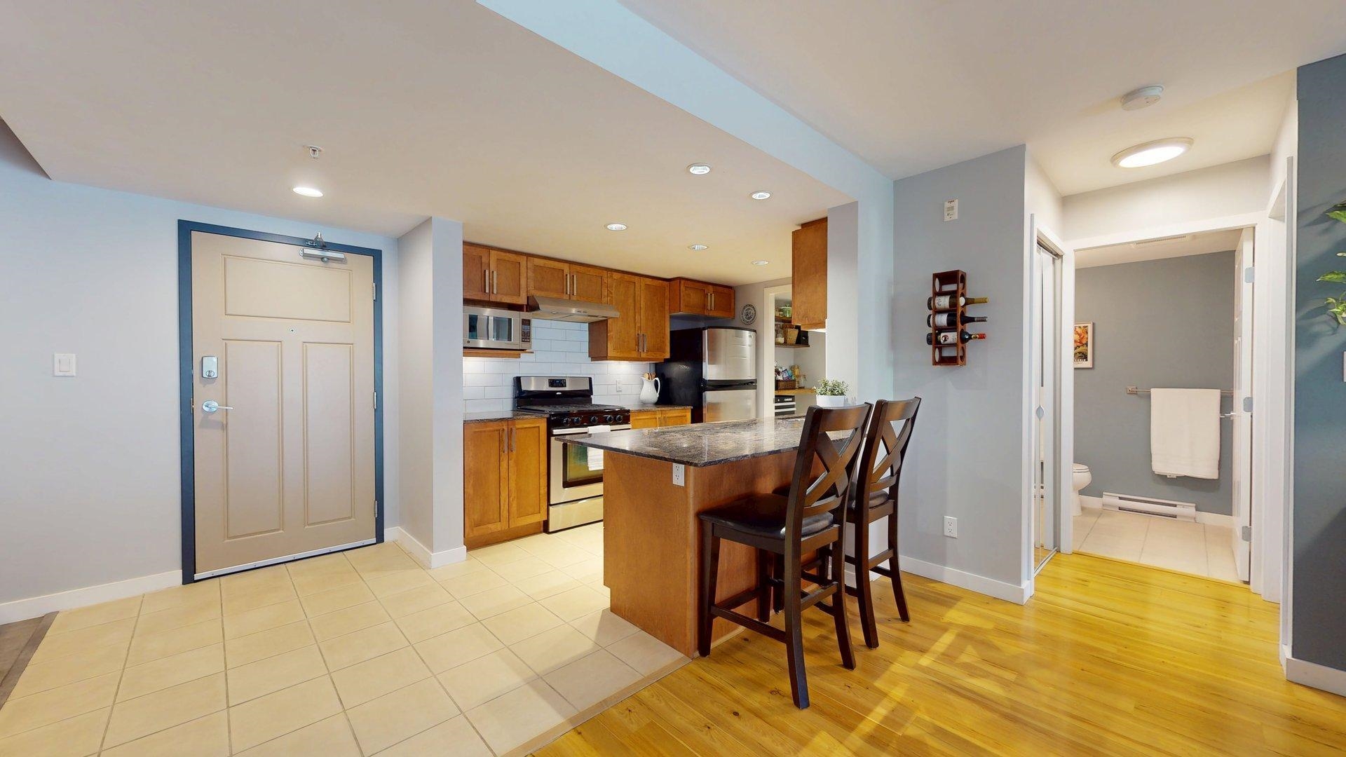 213 1212 MAIN STREET