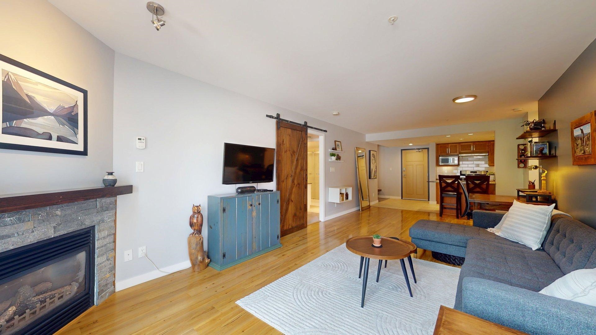 213 1212 MAIN STREET