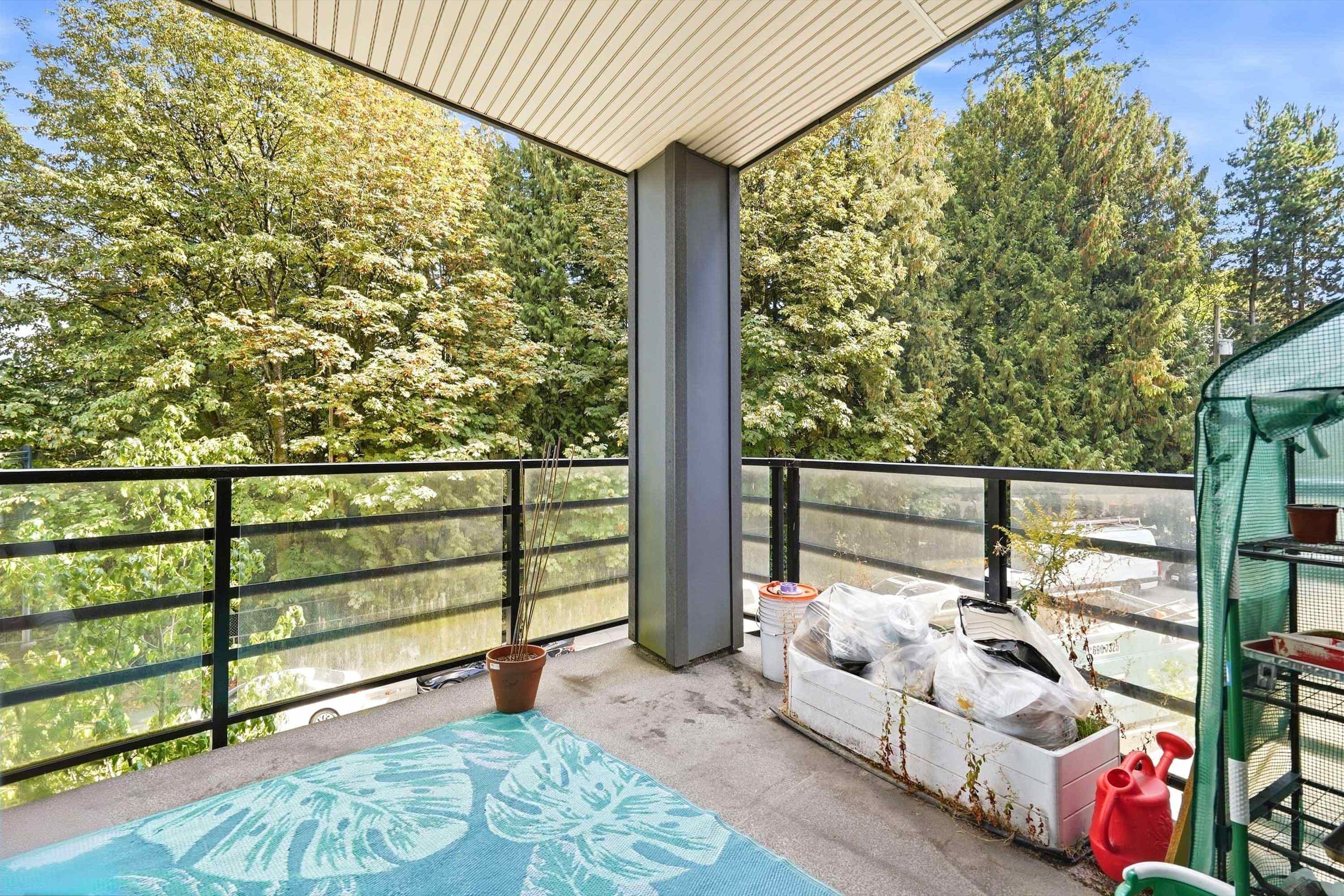 302 11077 RAVINE ROAD