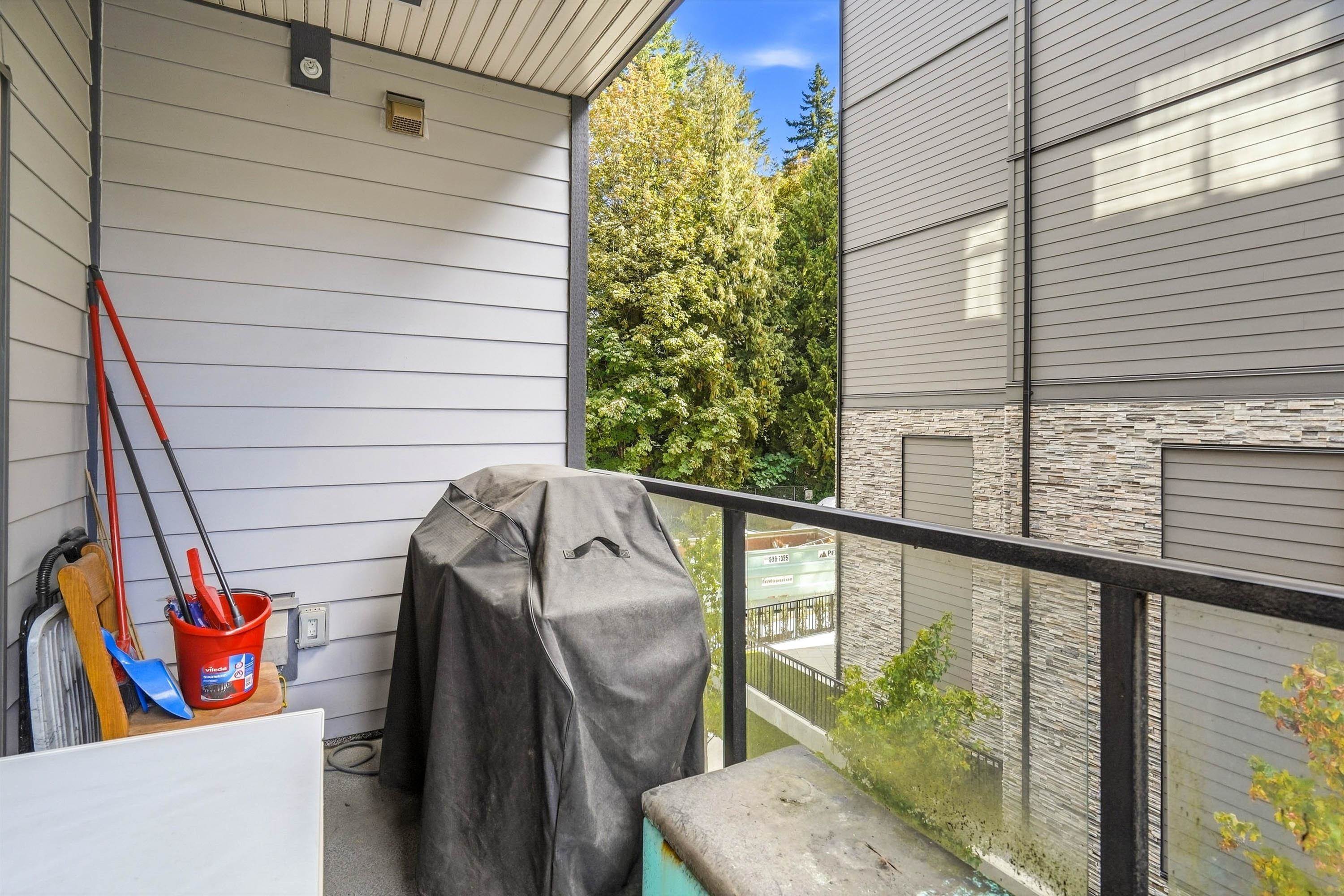 302 11077 RAVINE ROAD