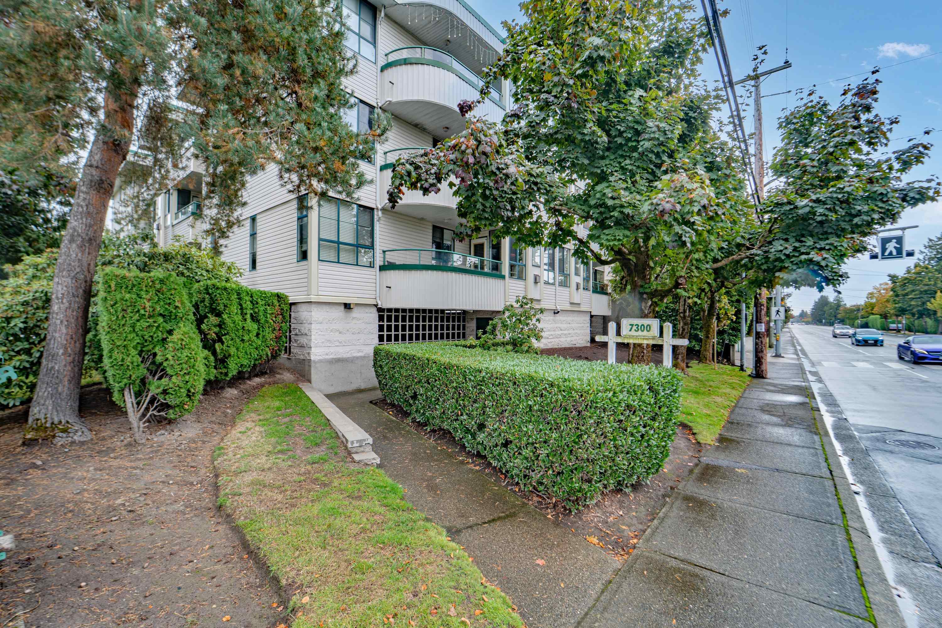 205 7300 GILBERT ROAD