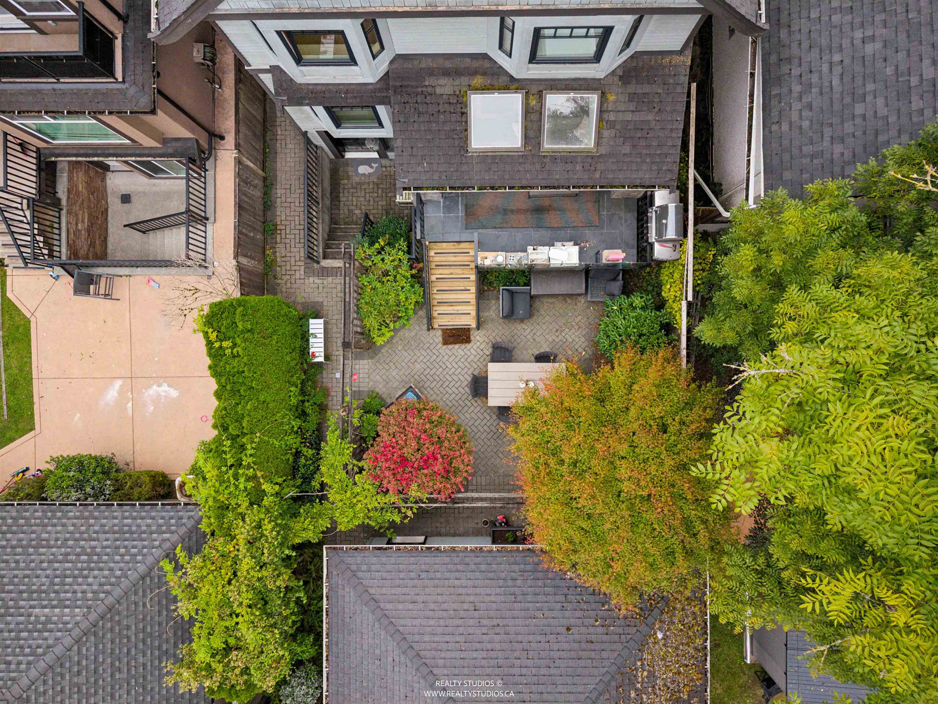 917 W 20TH AVENUE