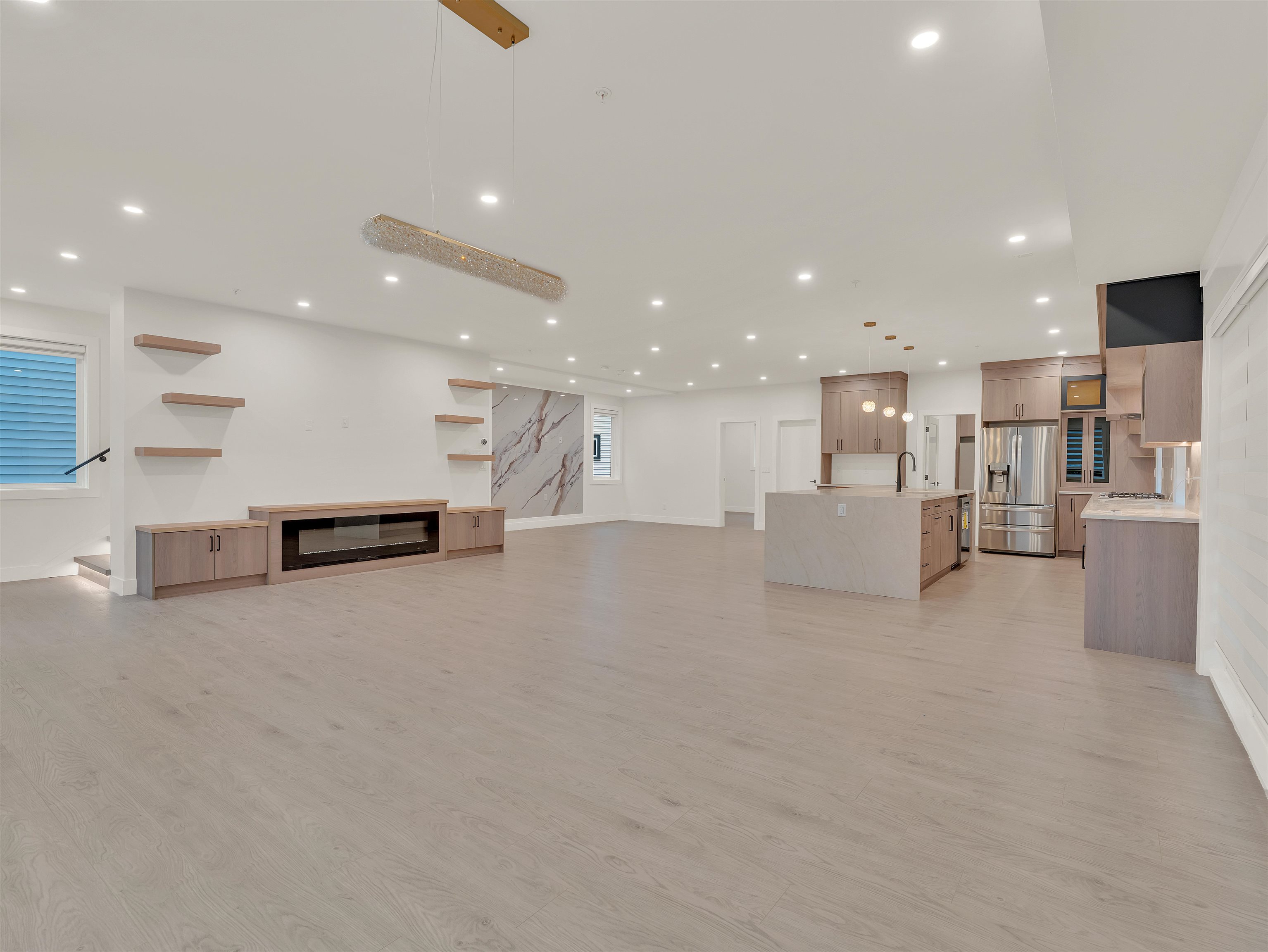 8447 FOREST GATE DRIVE