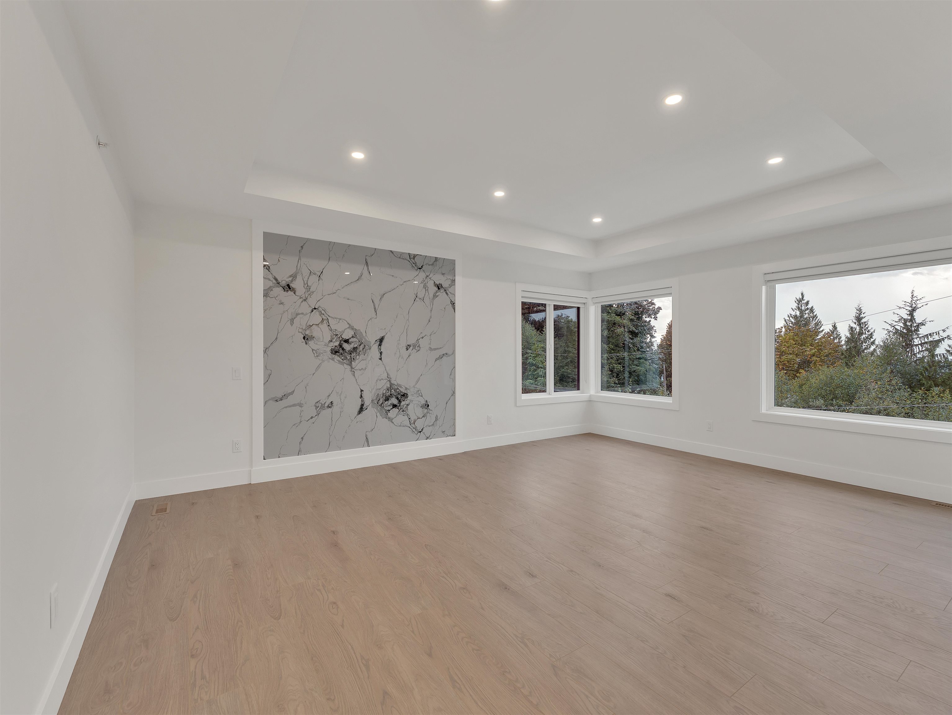 8447 FOREST GATE DRIVE