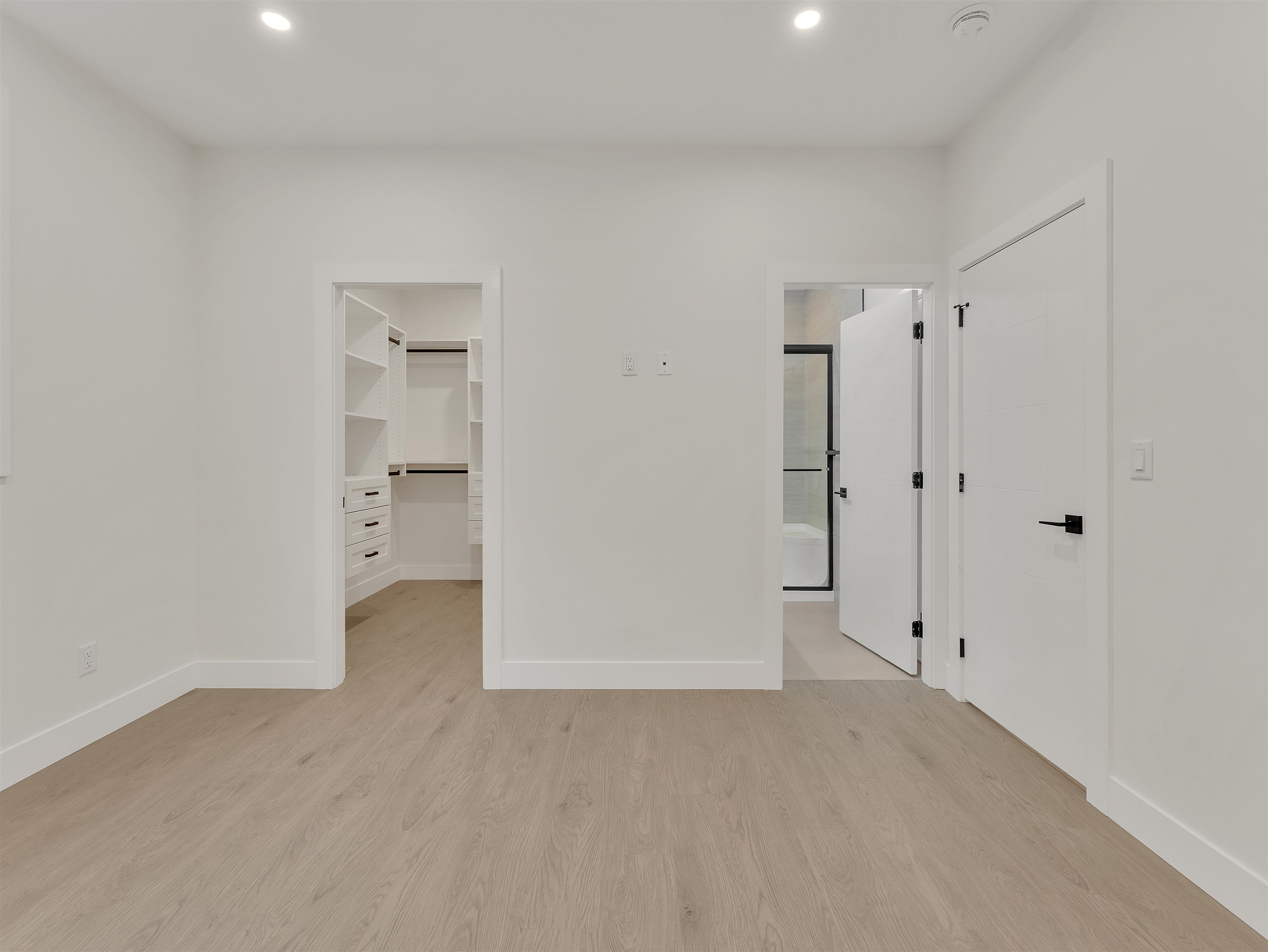 8447 FOREST GATE DRIVE