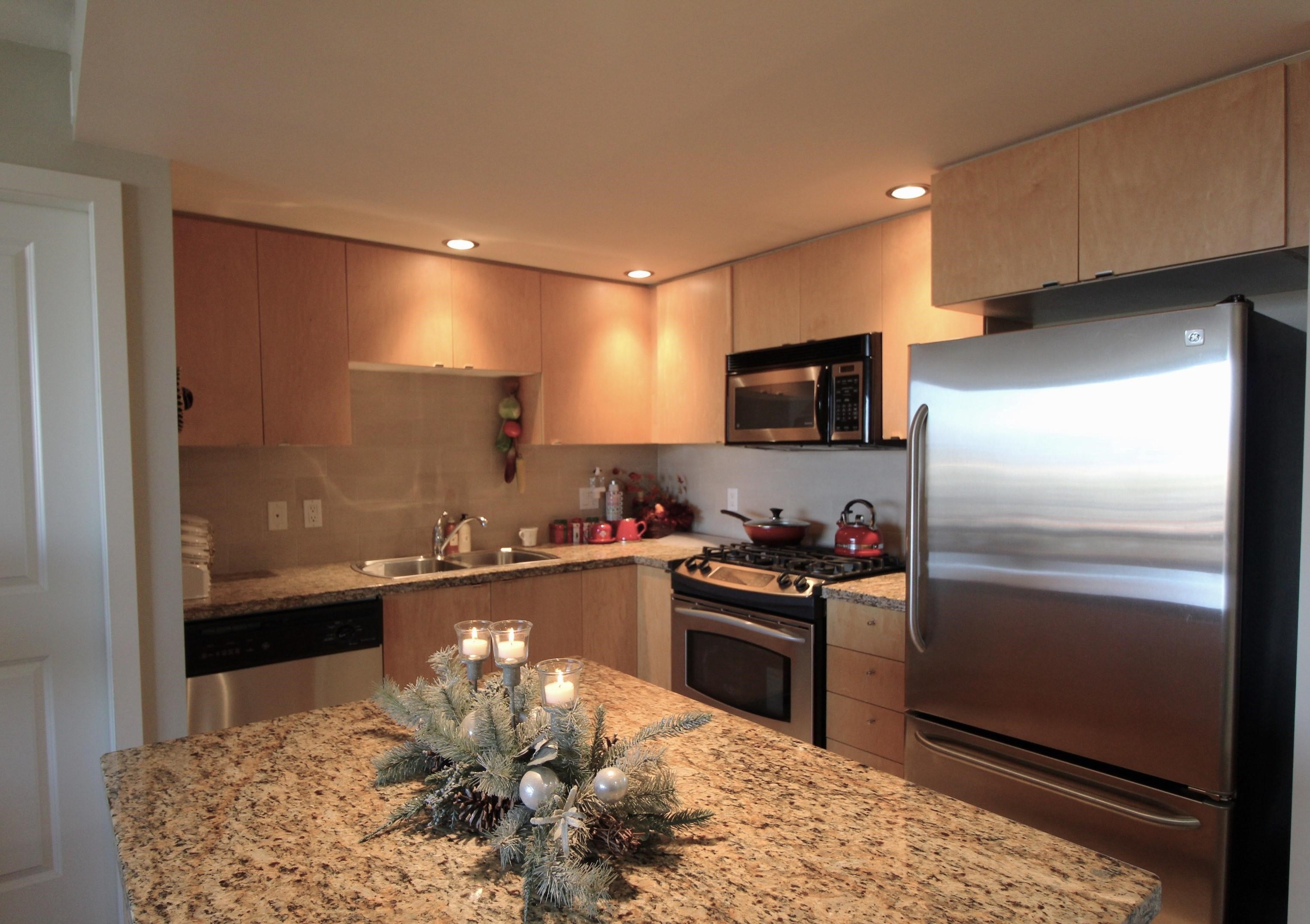 1106 9133 HEMLOCK DRIVE