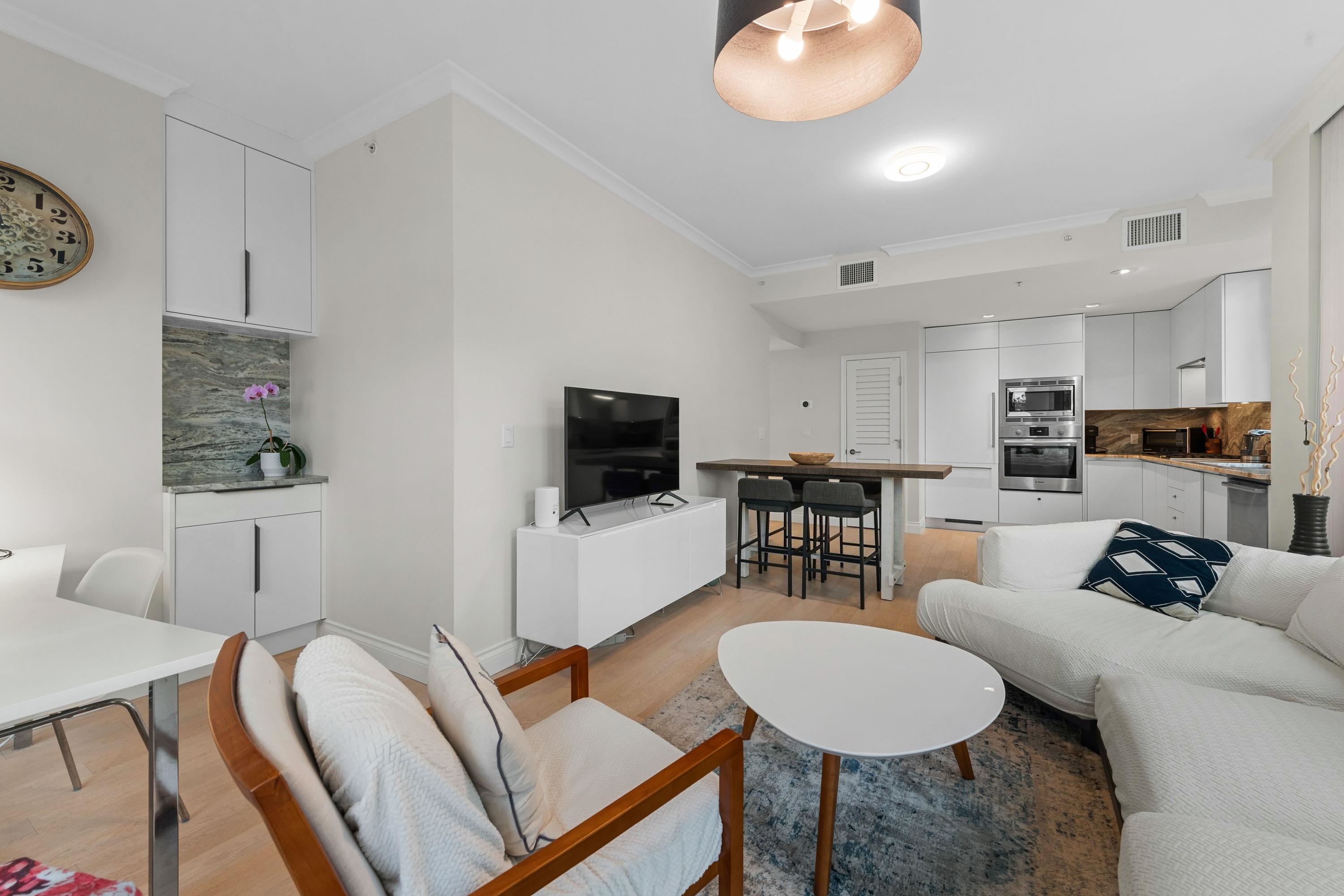 211 185 VICTORY SHIP WAY