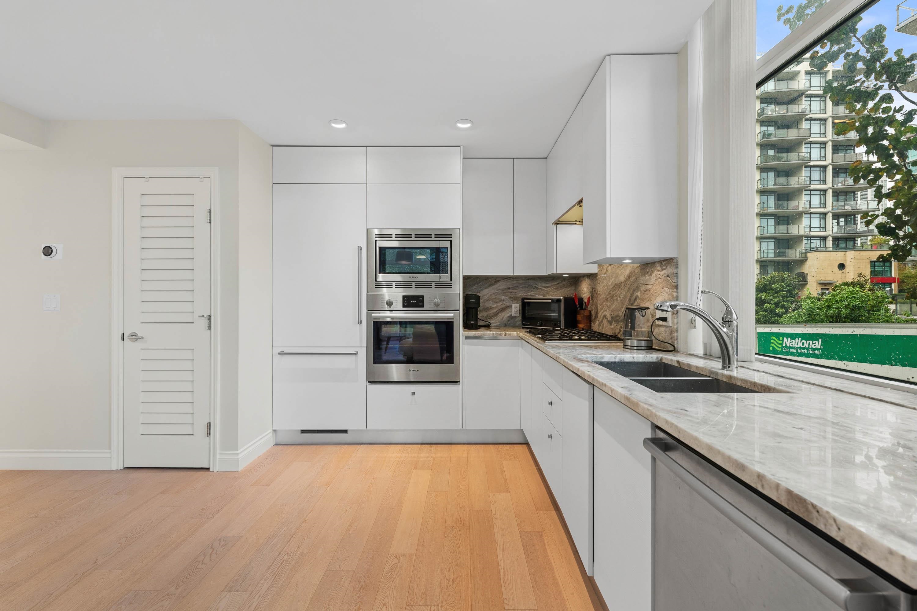 211 185 VICTORY SHIP WAY