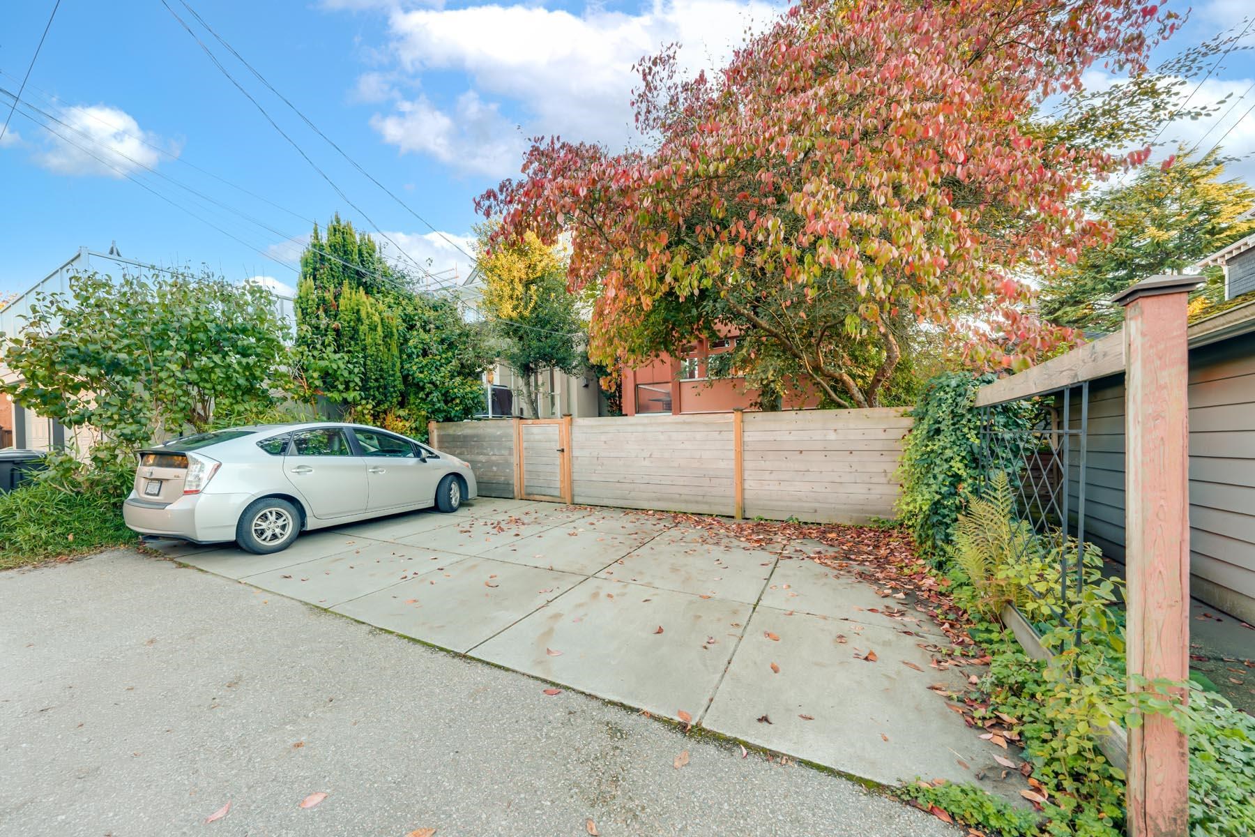 1855 WHYTE AVENUE