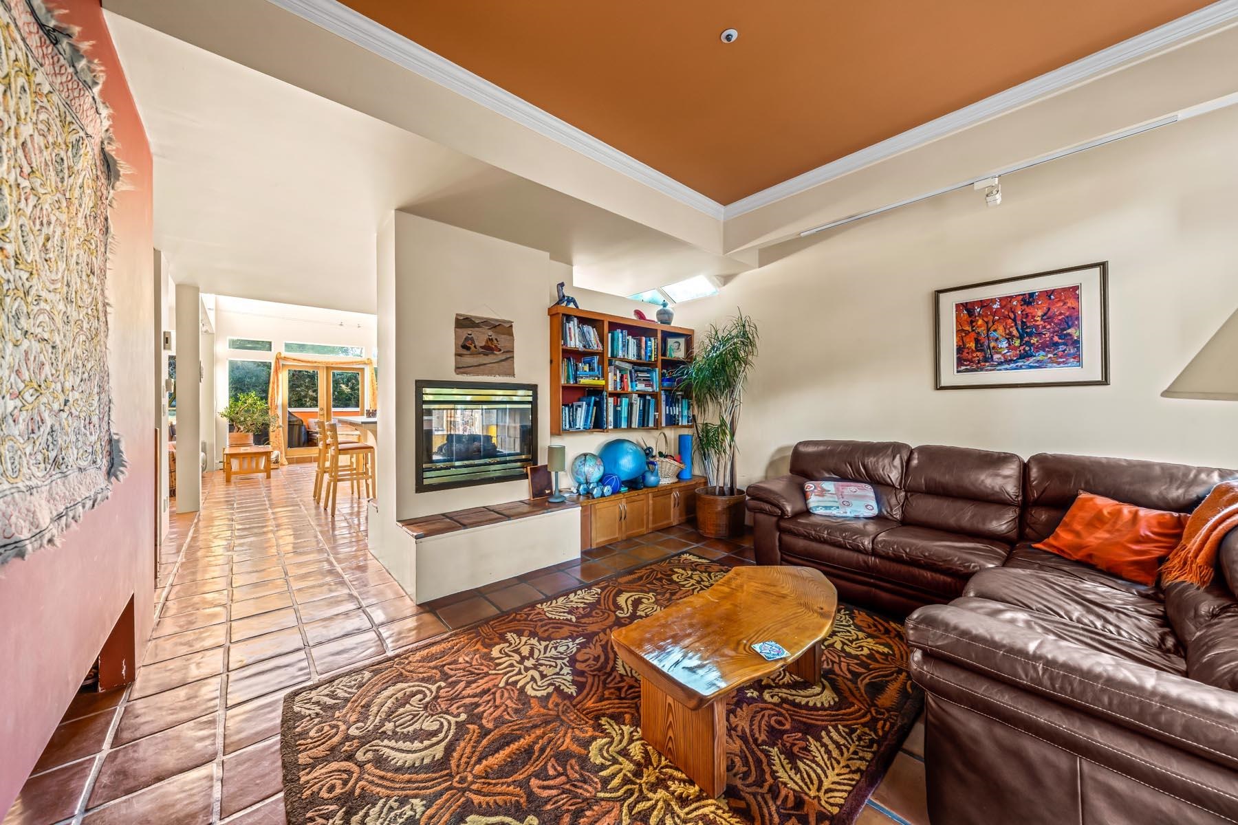 1855 WHYTE AVENUE