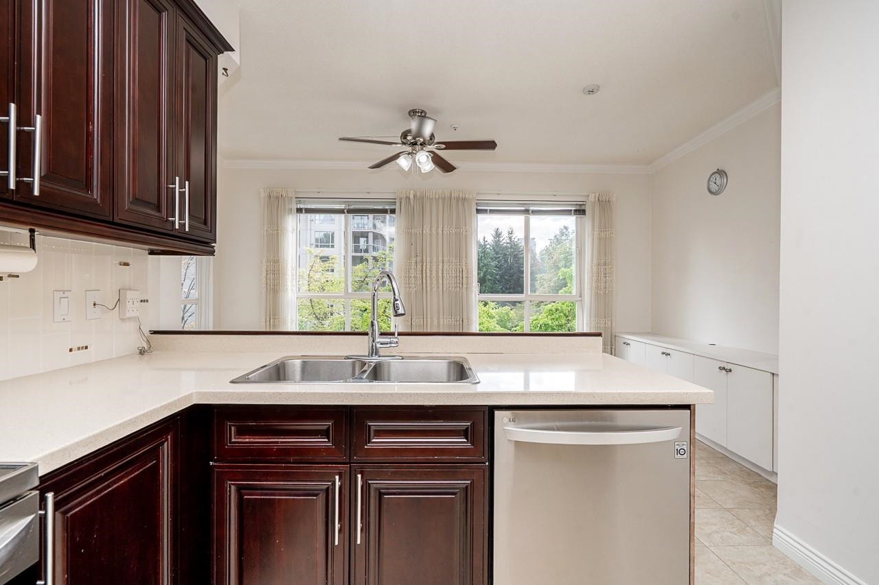 312 3098 GUILDFORD WAY
