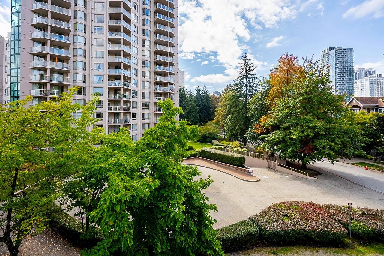 312 3098 GUILDFORD WAY