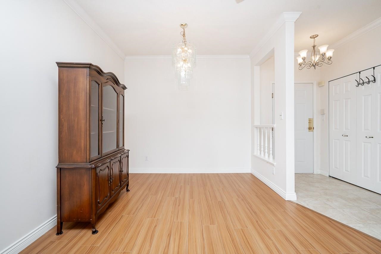 312 3098 GUILDFORD WAY