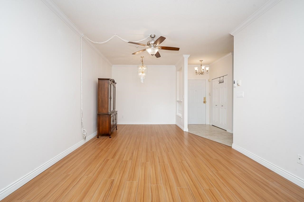 312 3098 GUILDFORD WAY