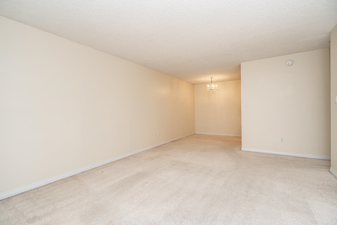 212 3921 CARRIGAN COURT
