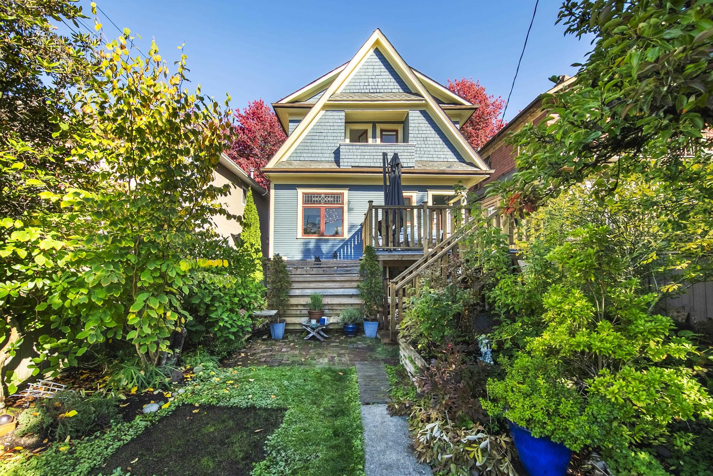 2580 CAMBRIDGE STREET