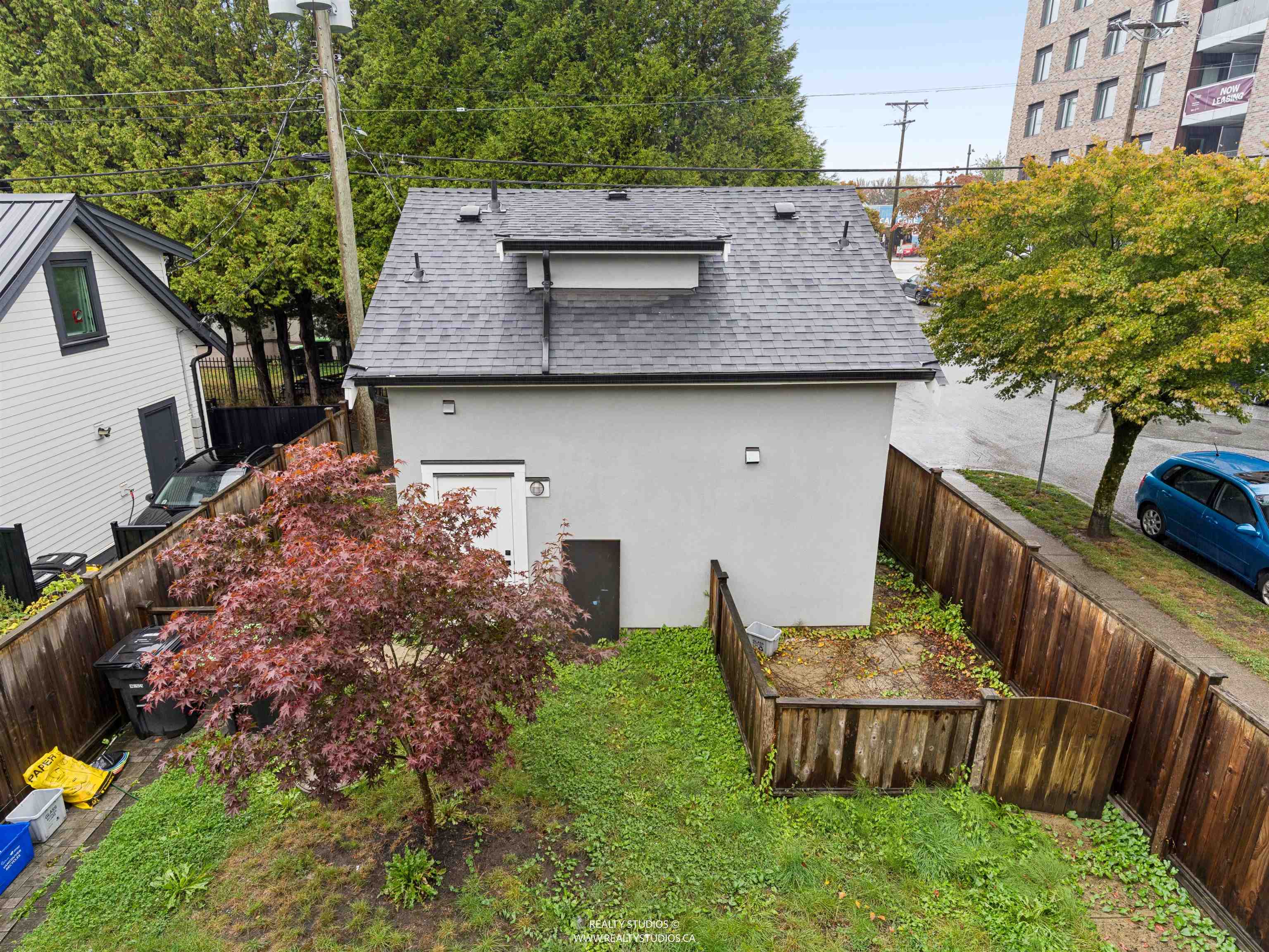 797 E 18TH AVENUE