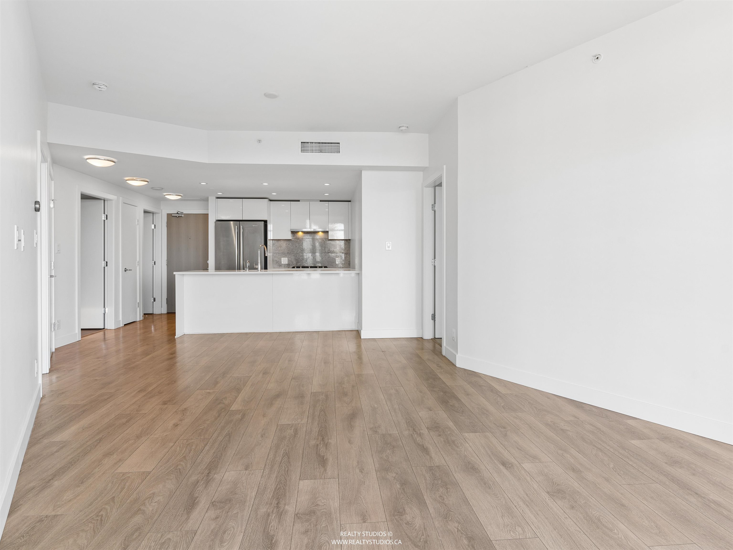 701 3557 SAWMILL CRESCENT