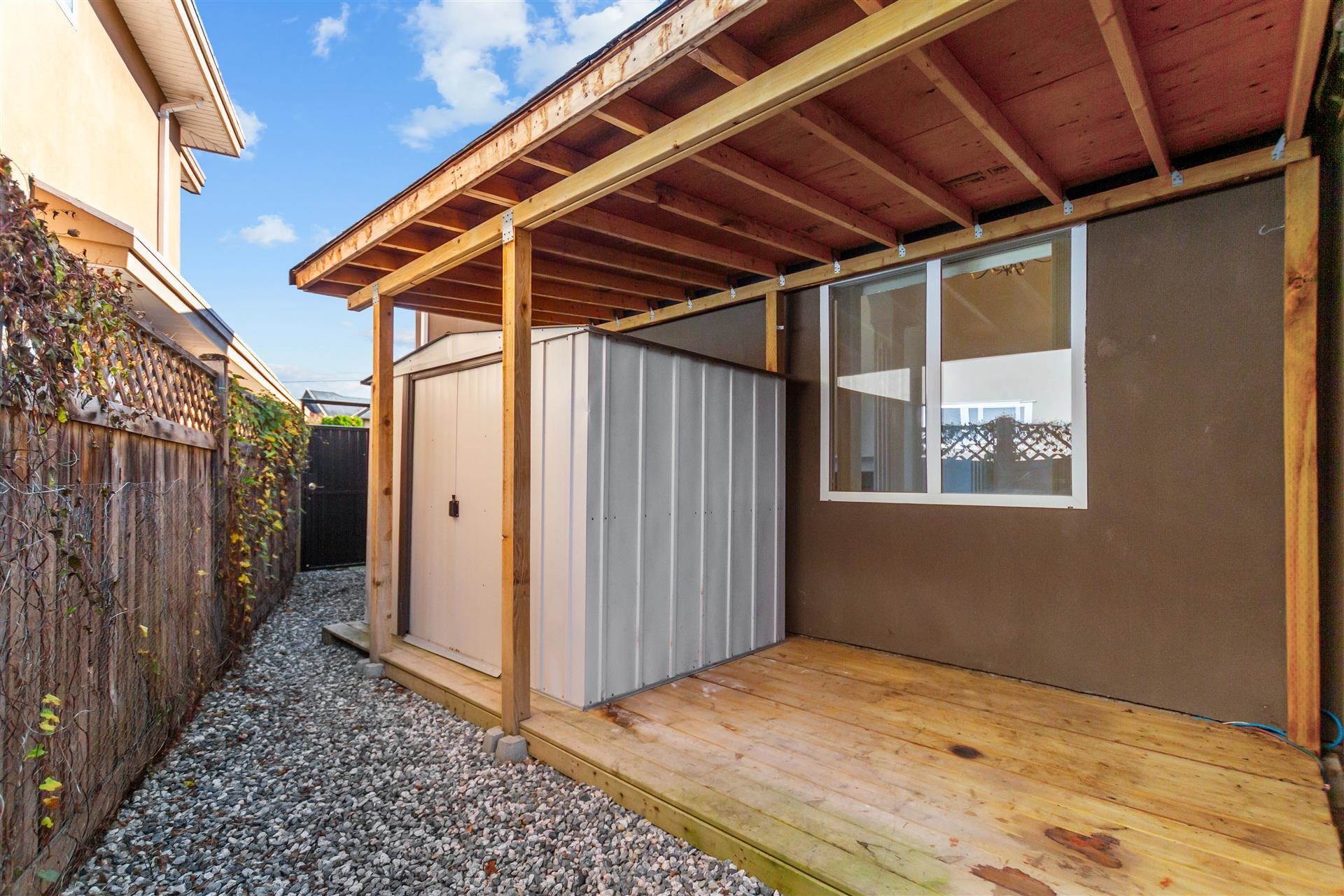 10099 RUSKIN ROAD