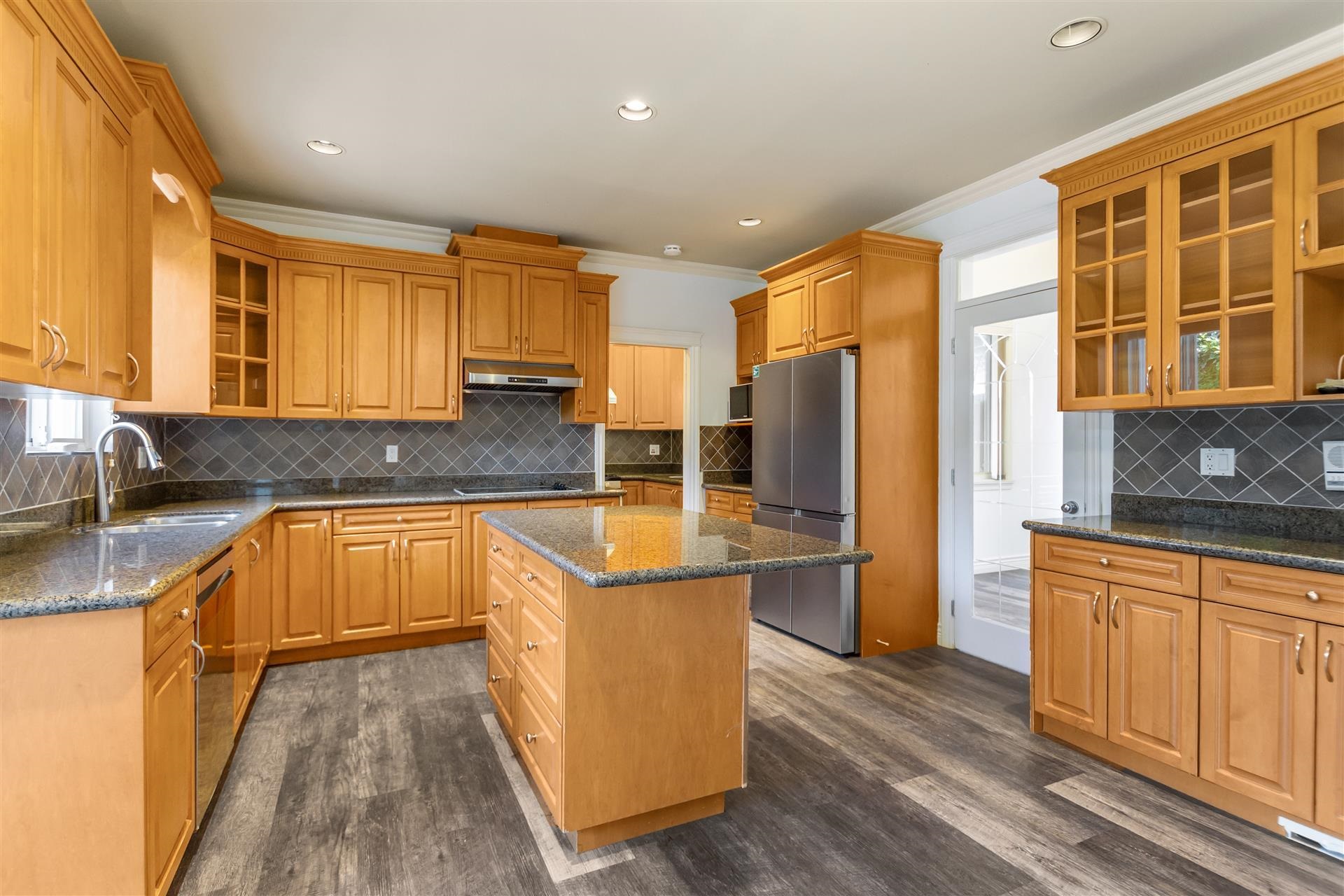 10099 RUSKIN ROAD