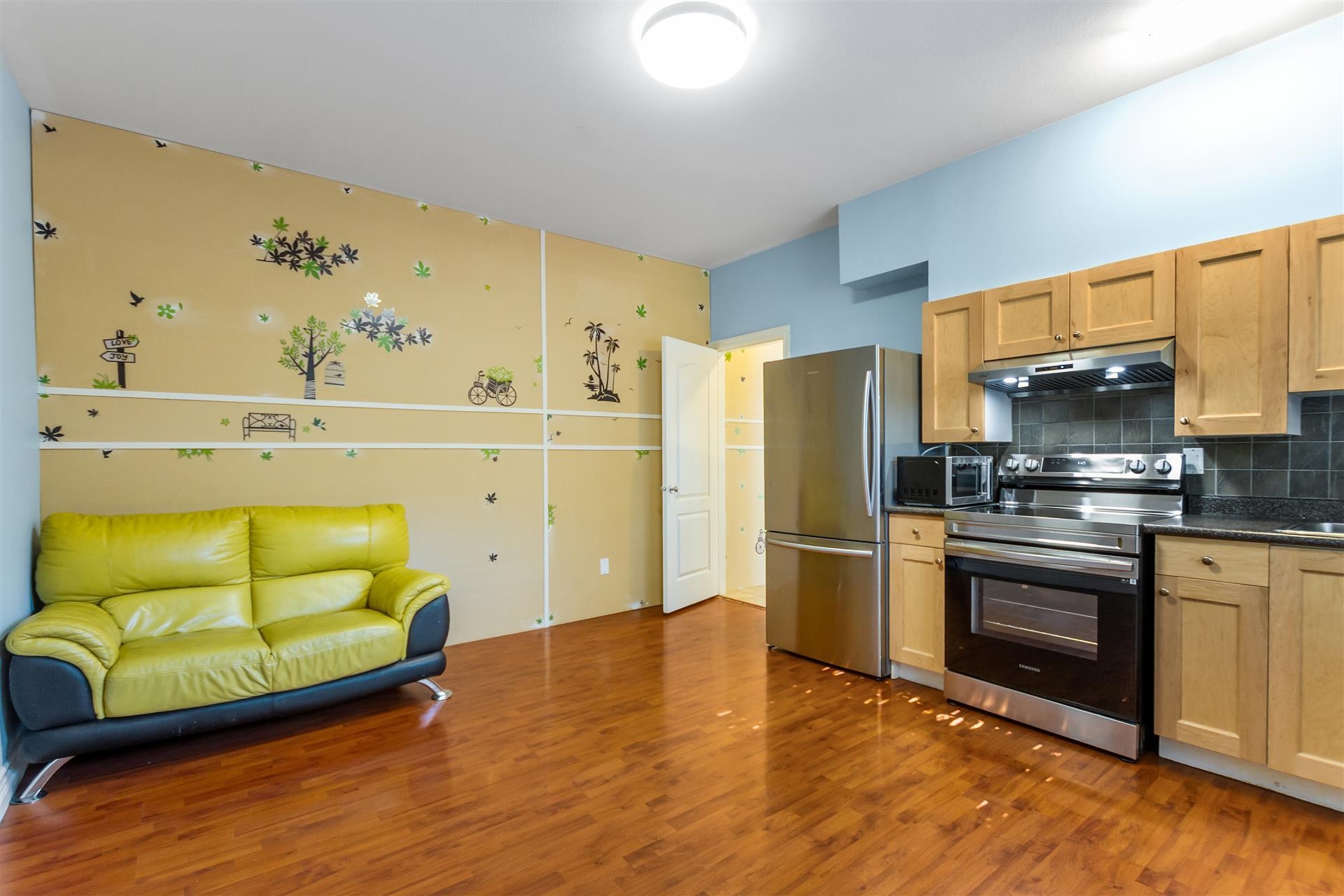 10099 RUSKIN ROAD