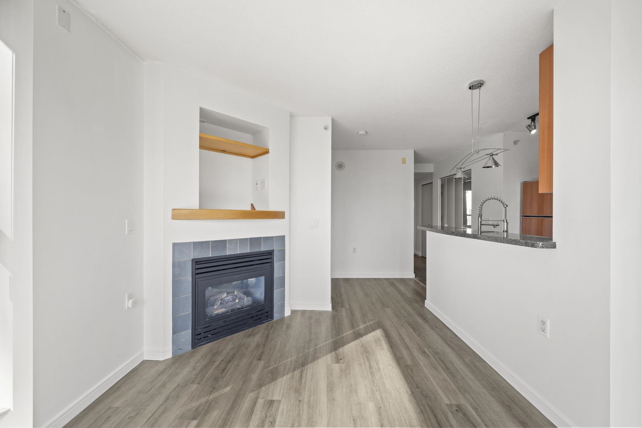 1807 1068 HORNBY STREET