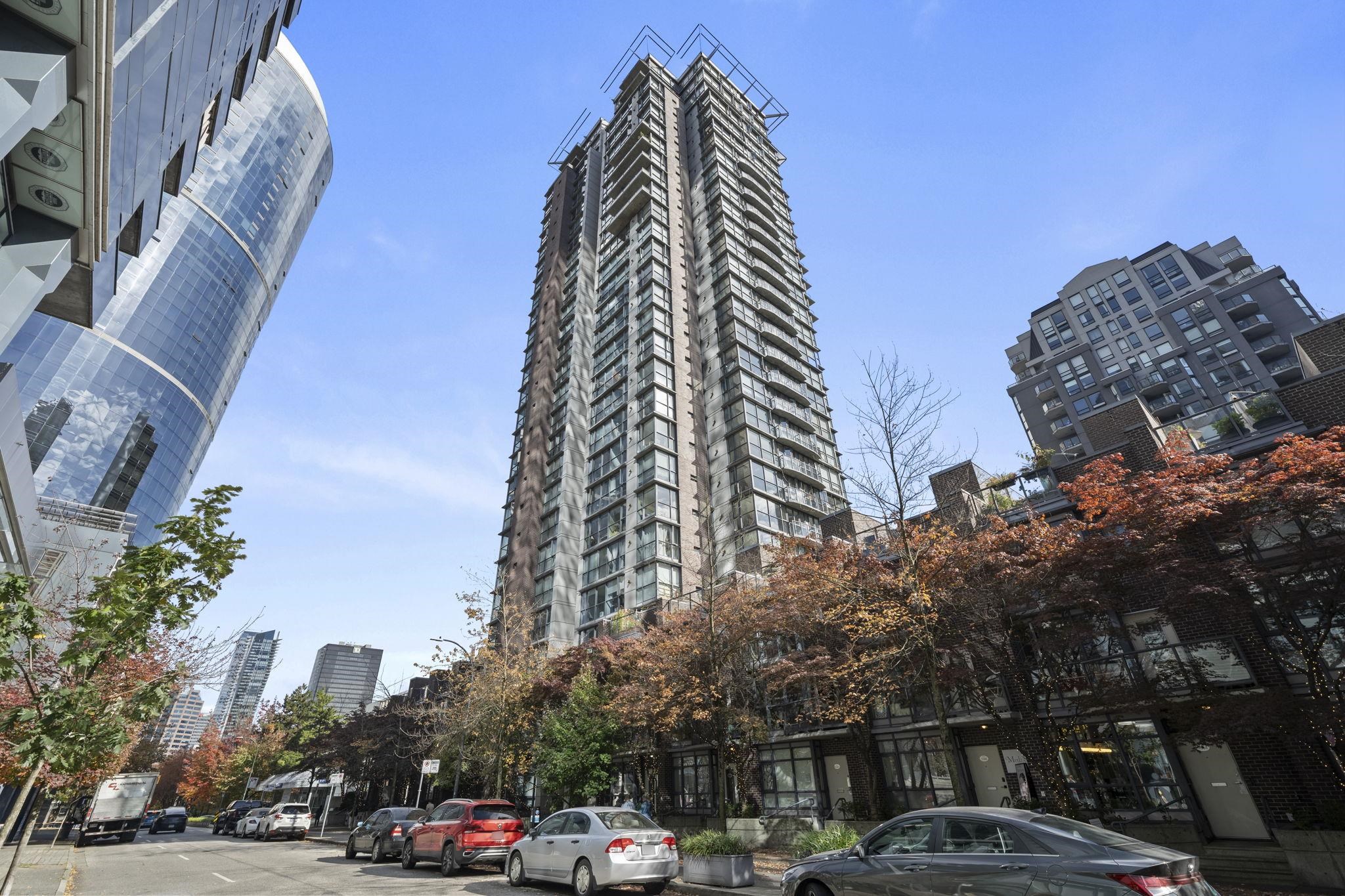 1807 1068 HORNBY STREET