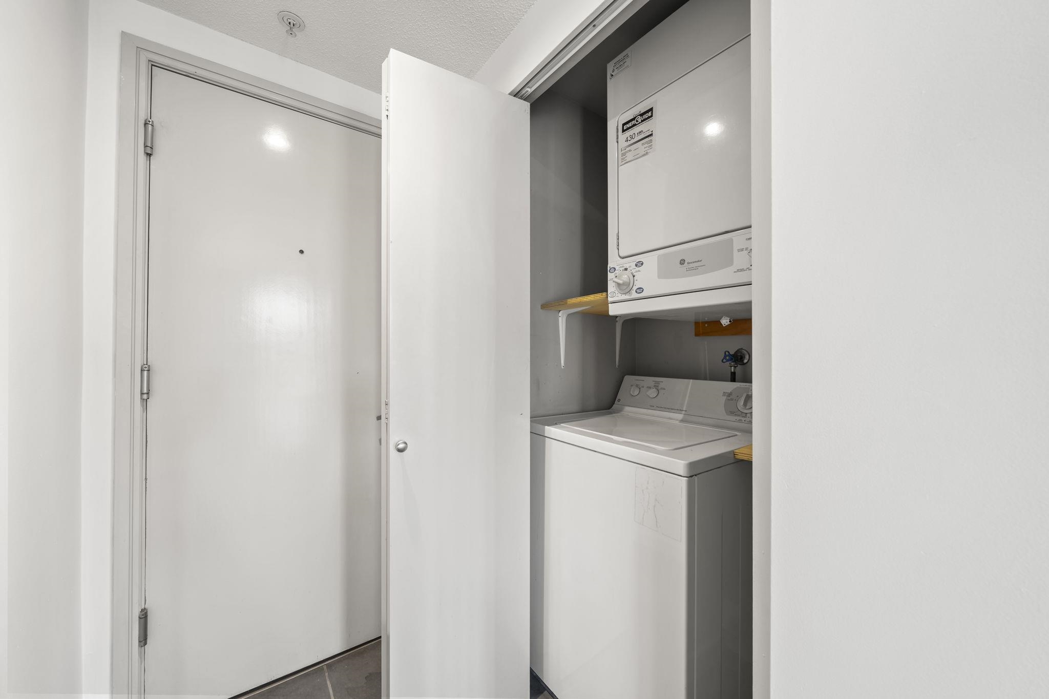 1807 1068 HORNBY STREET