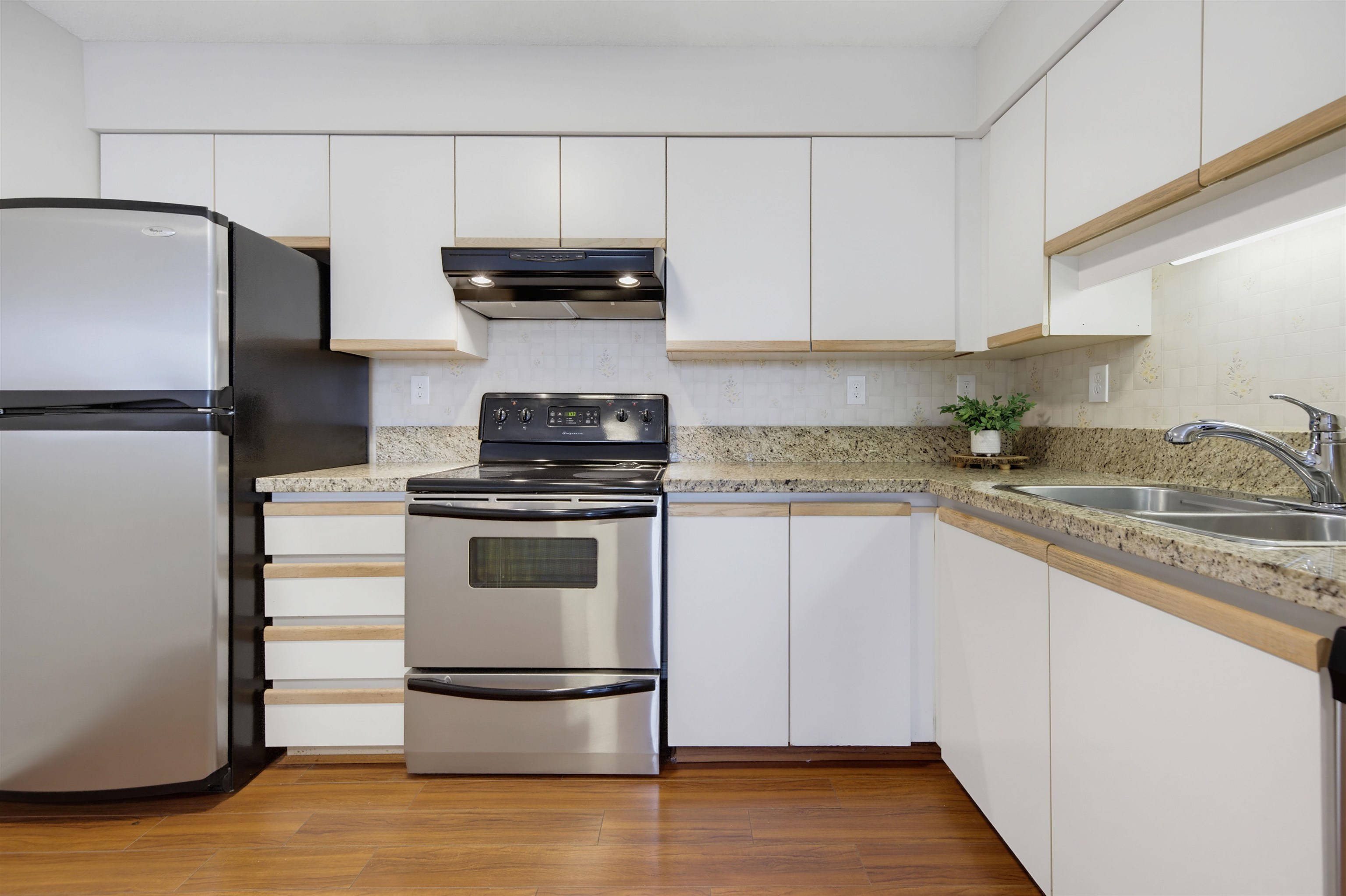 905 11910 80 AVENUE