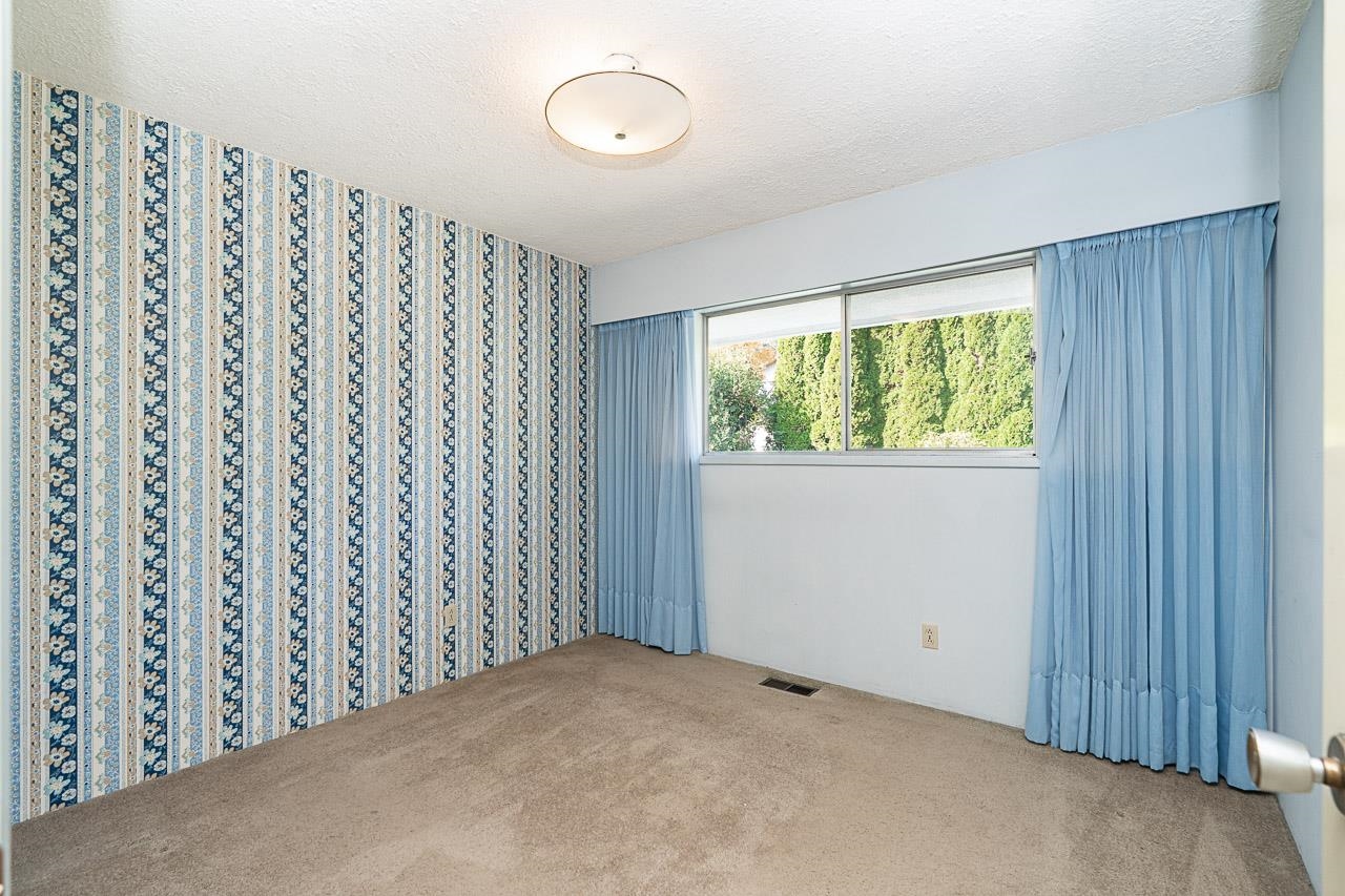 899 GLENCOE DRIVE