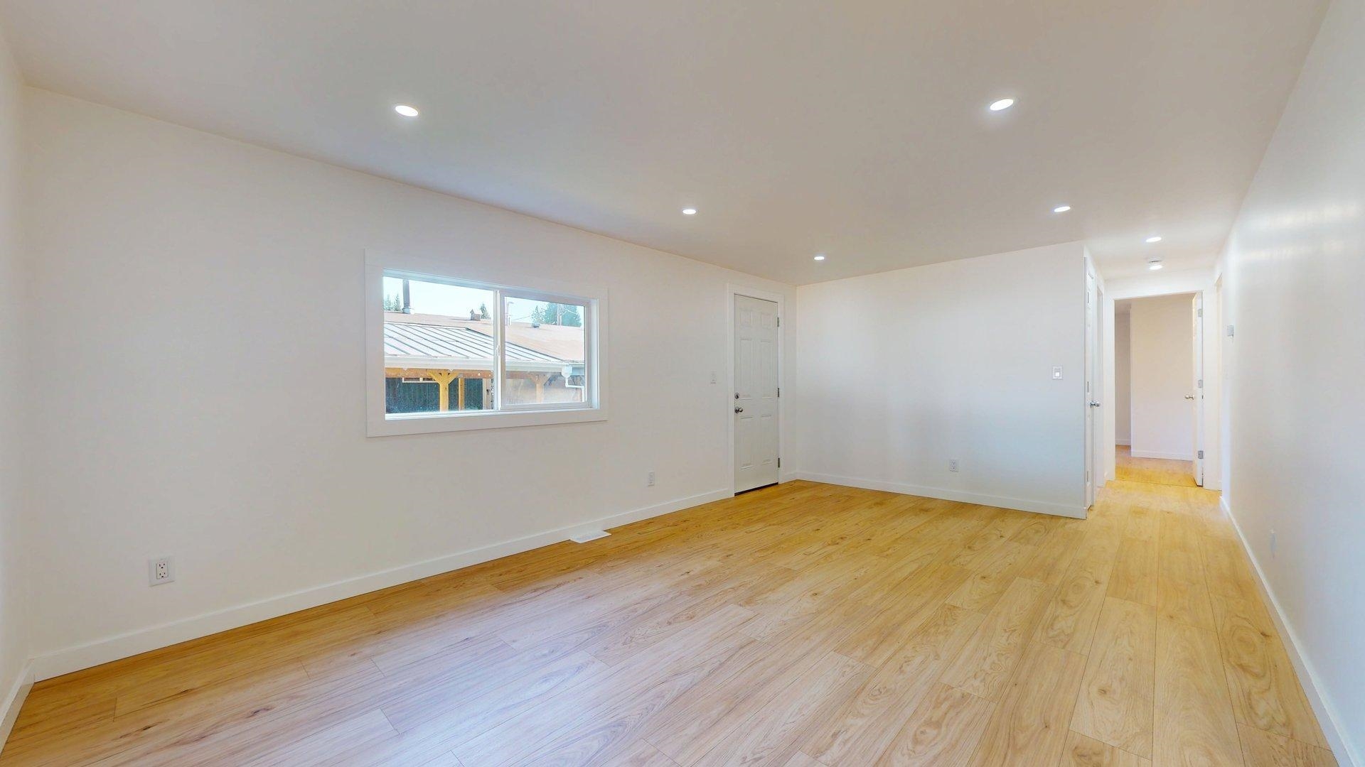 172 1830 MAMQUAM ROAD