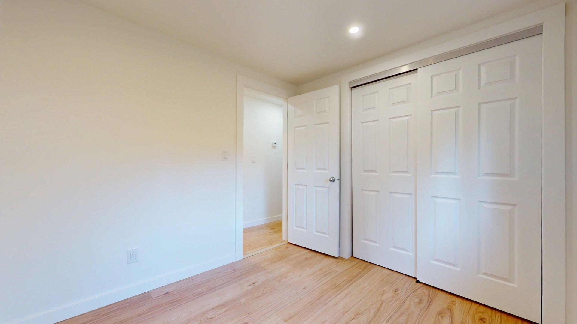 172 1830 MAMQUAM ROAD