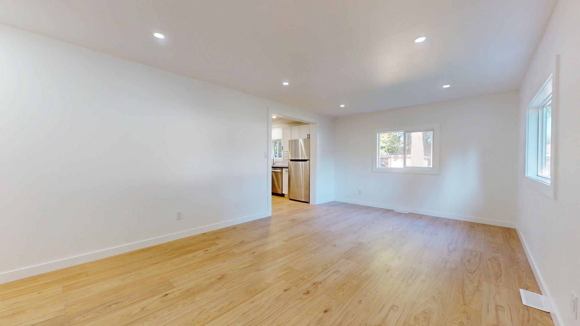 172 1830 MAMQUAM ROAD