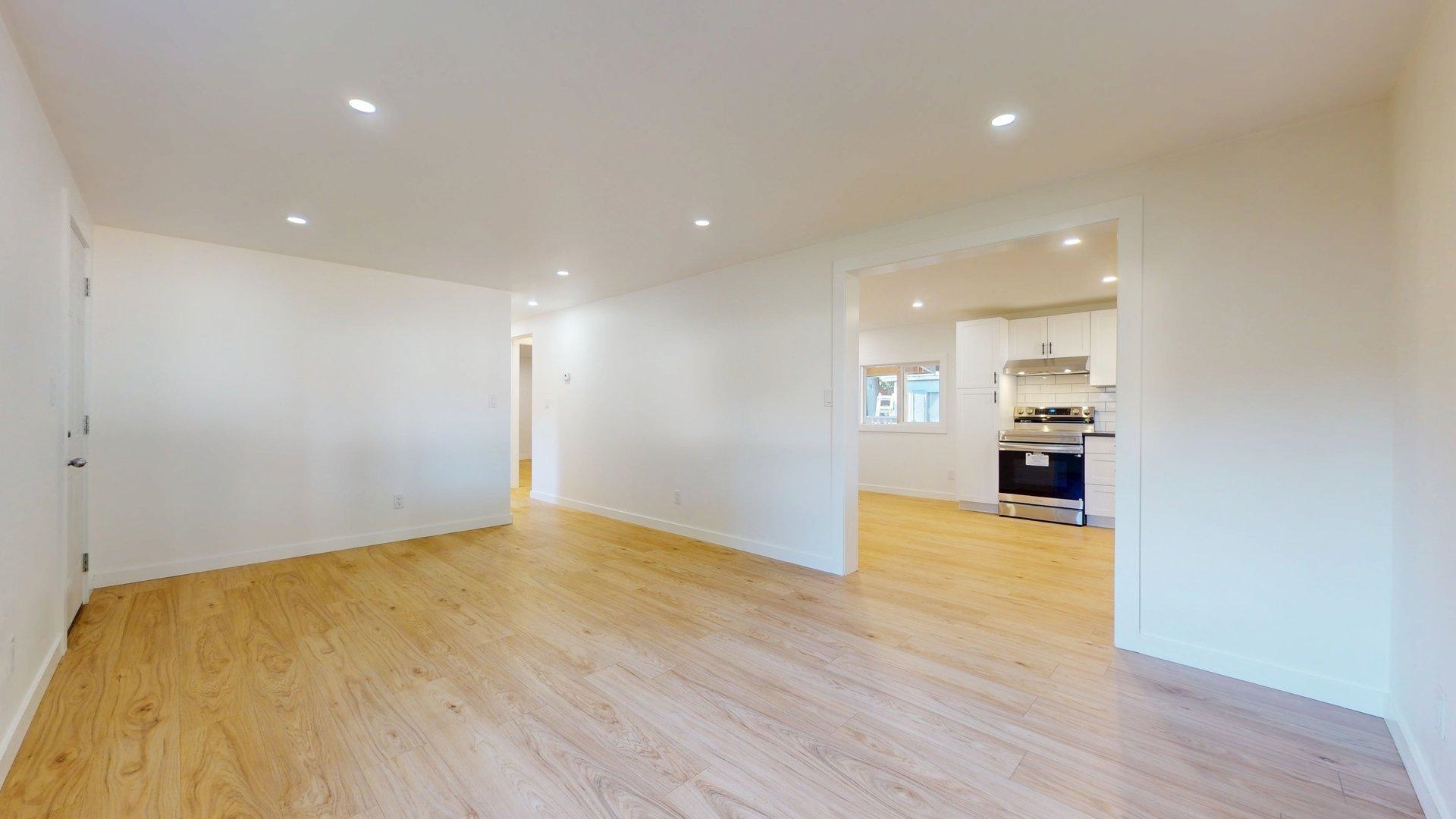 172 1830 MAMQUAM ROAD