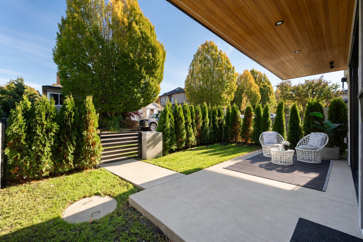 1 5023 ROSS STREET