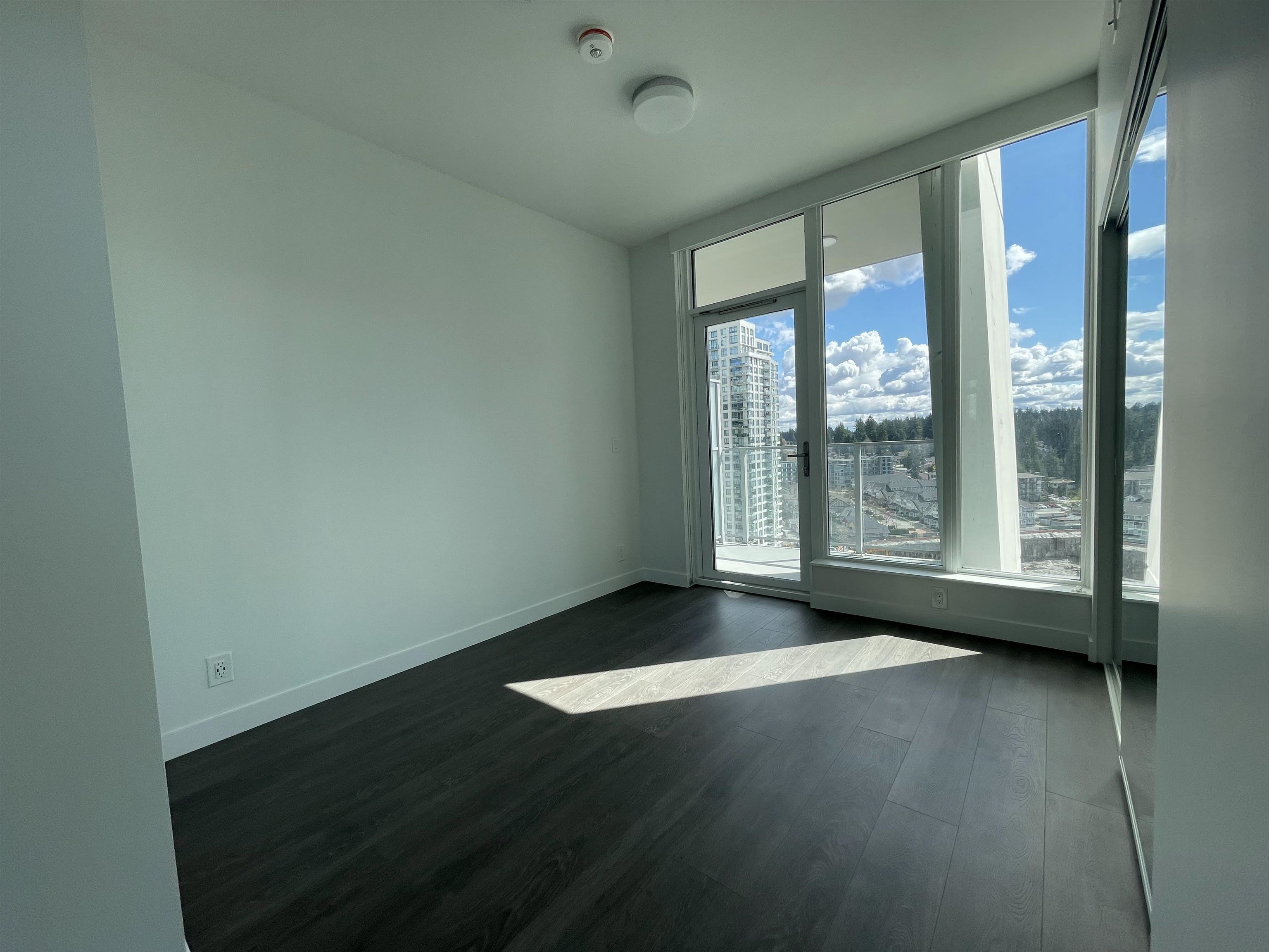 1509 567 CLARKE ROAD