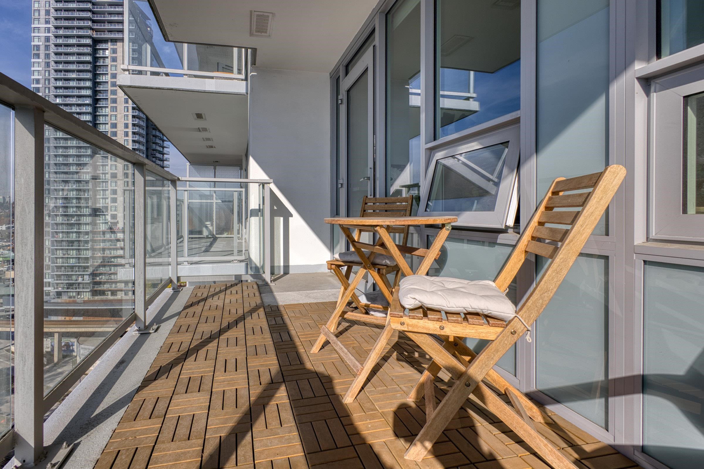1607 908 QUAYSIDE DRIVE