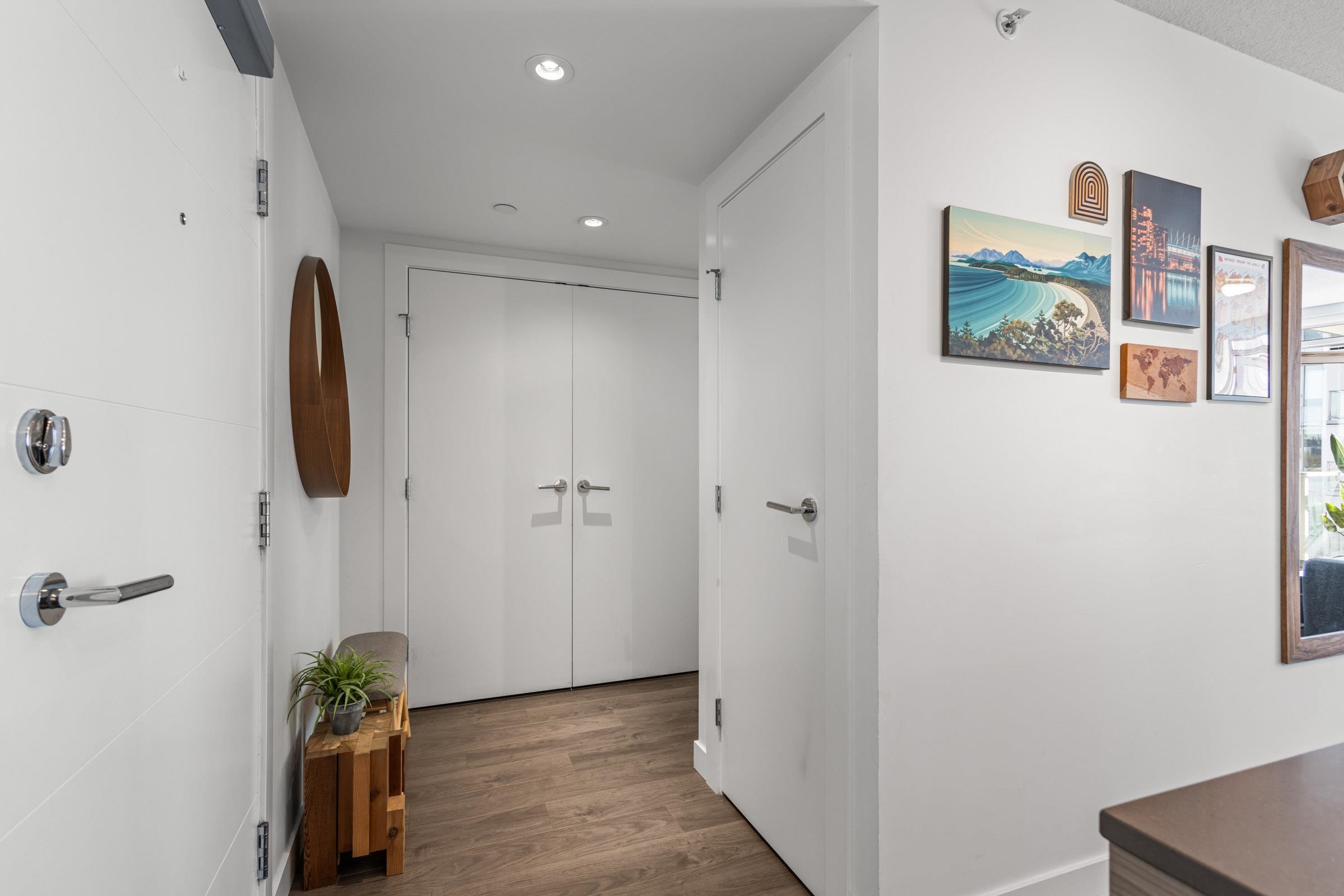 1607 908 QUAYSIDE DRIVE