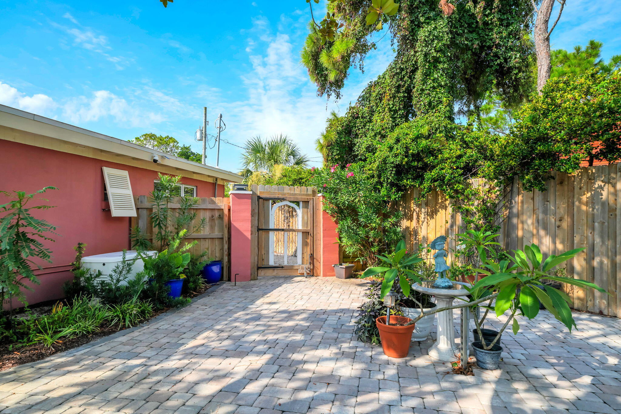 623 Pelican Drive