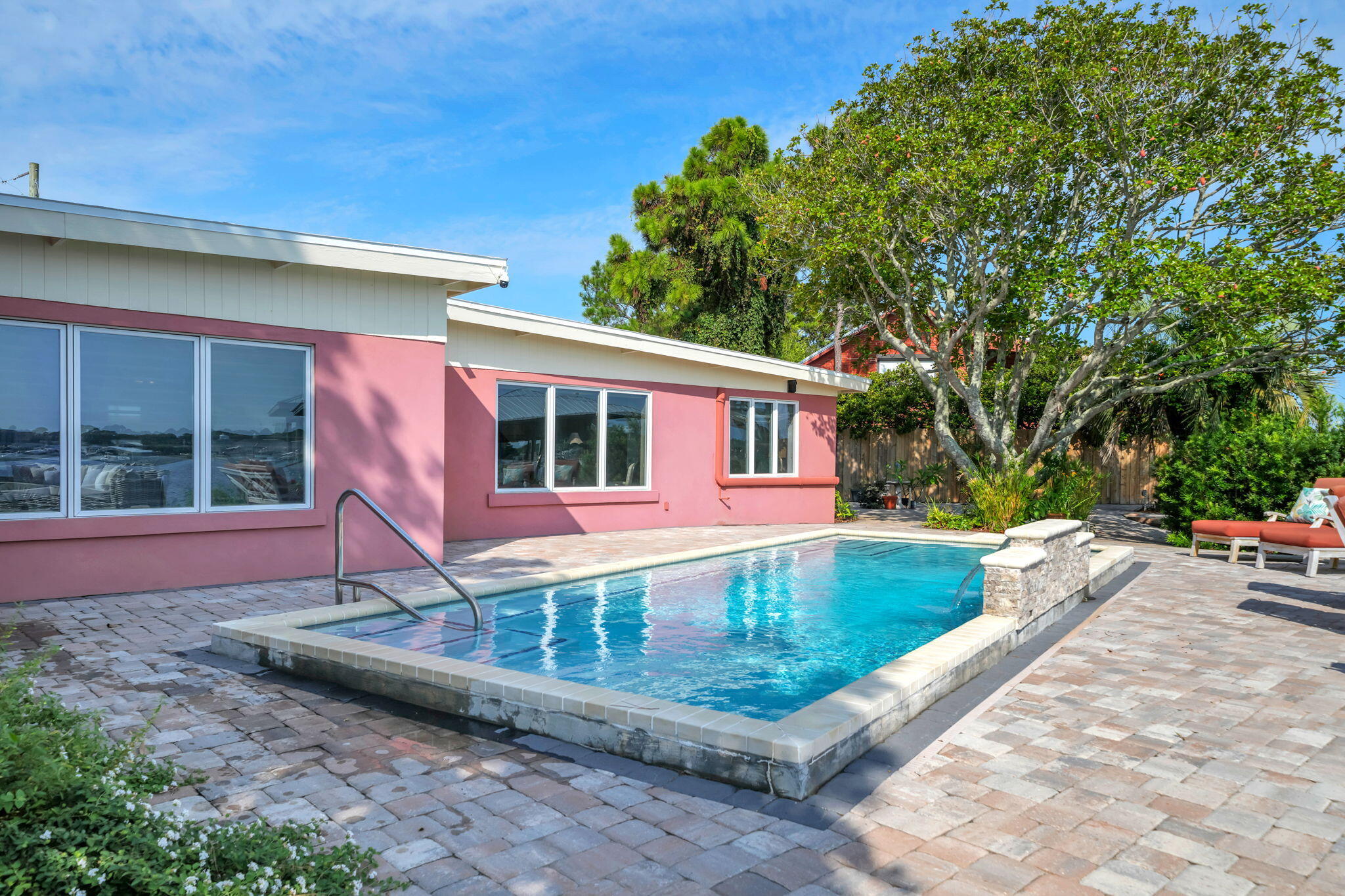 623 Pelican Drive