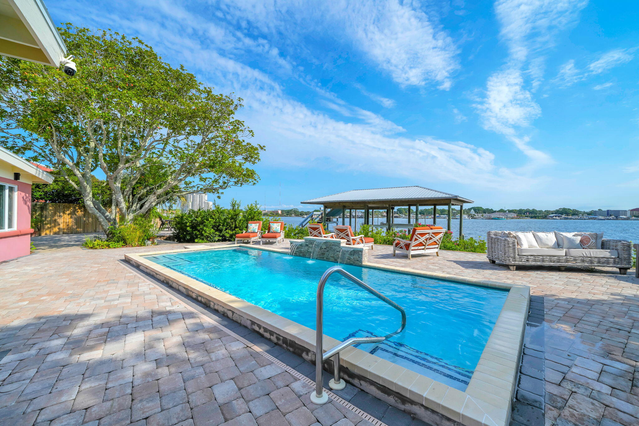 623 Pelican Drive