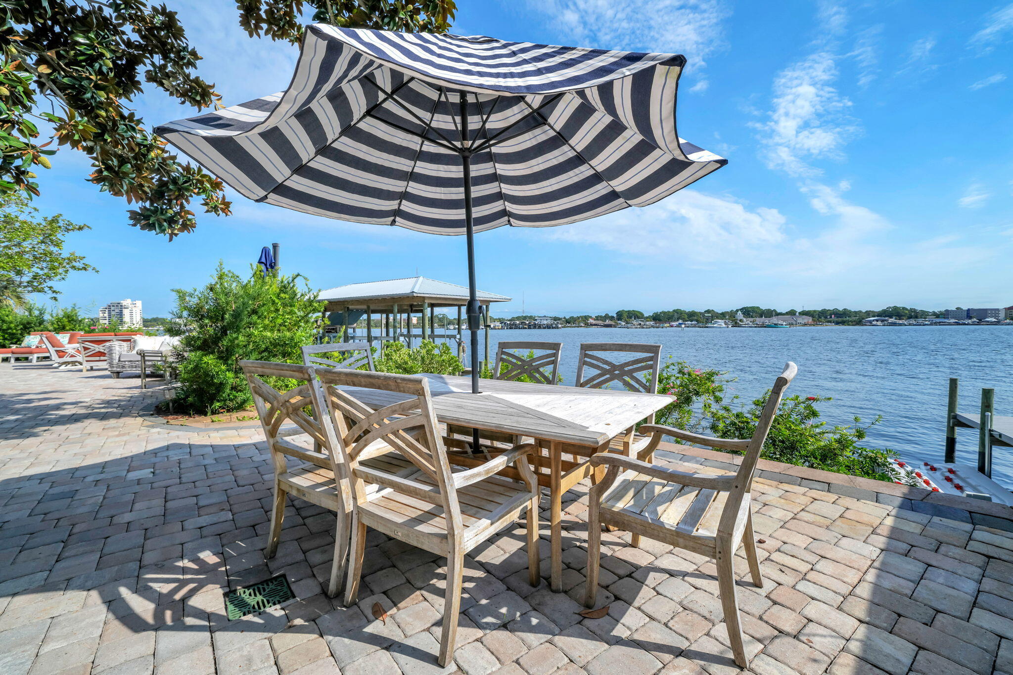 623 Pelican Drive