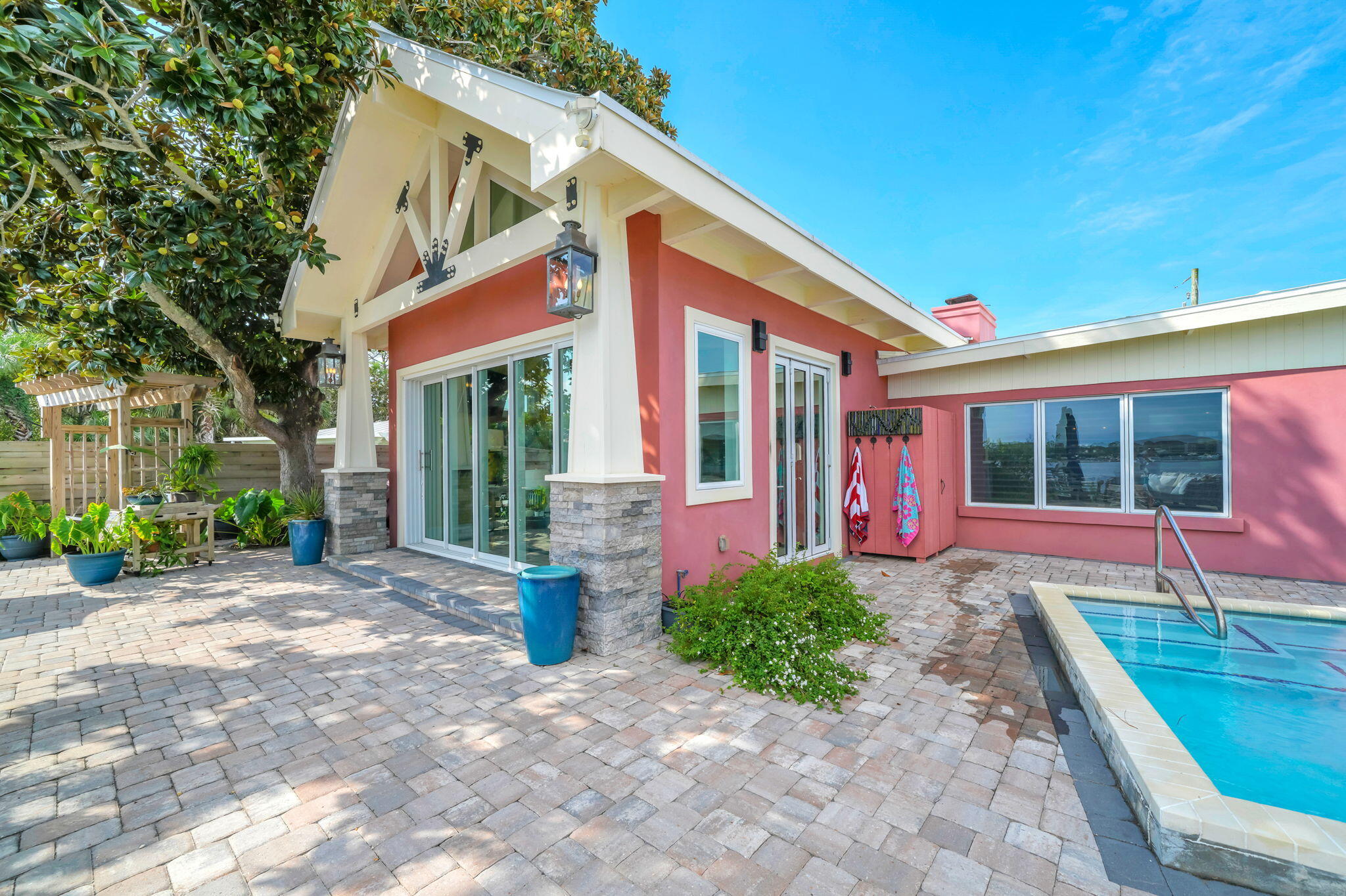 623 Pelican Drive